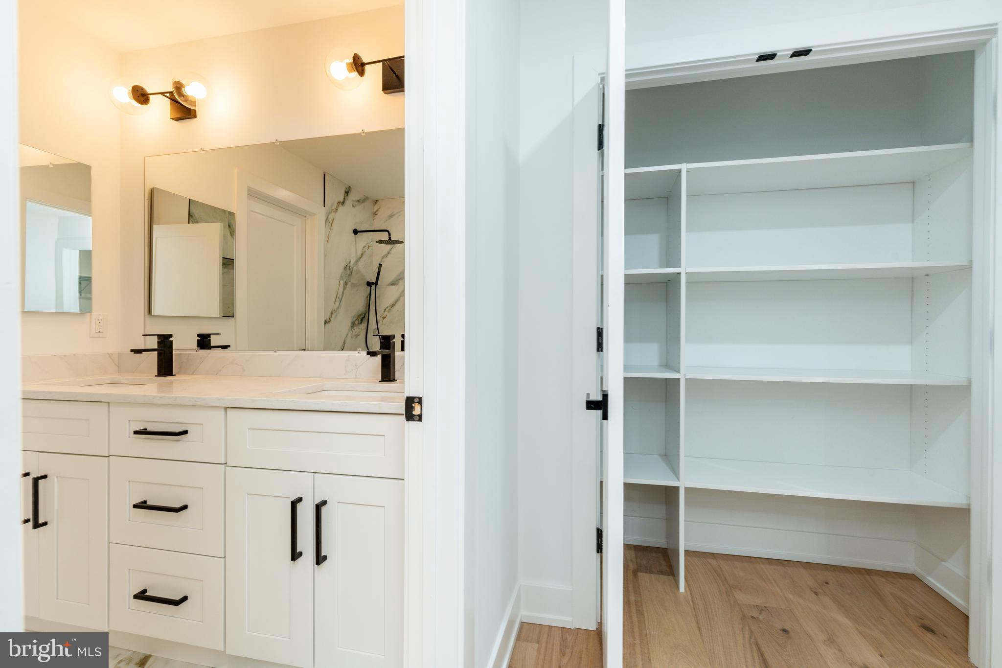 CHURCHVILLE MANOR - Residential