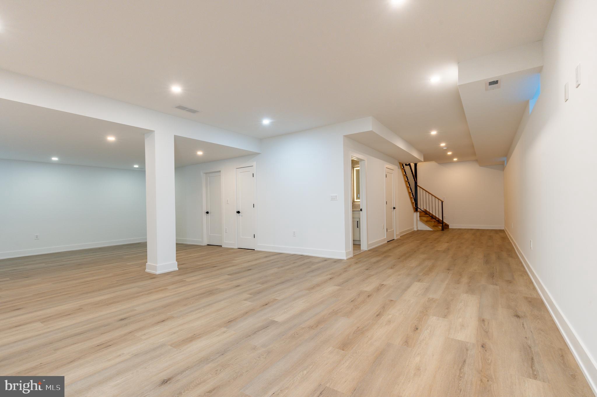 CHURCHVILLE MANOR - Residential