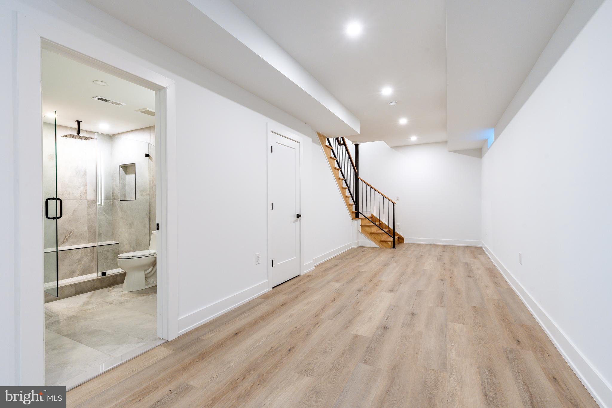 CHURCHVILLE MANOR - Residential