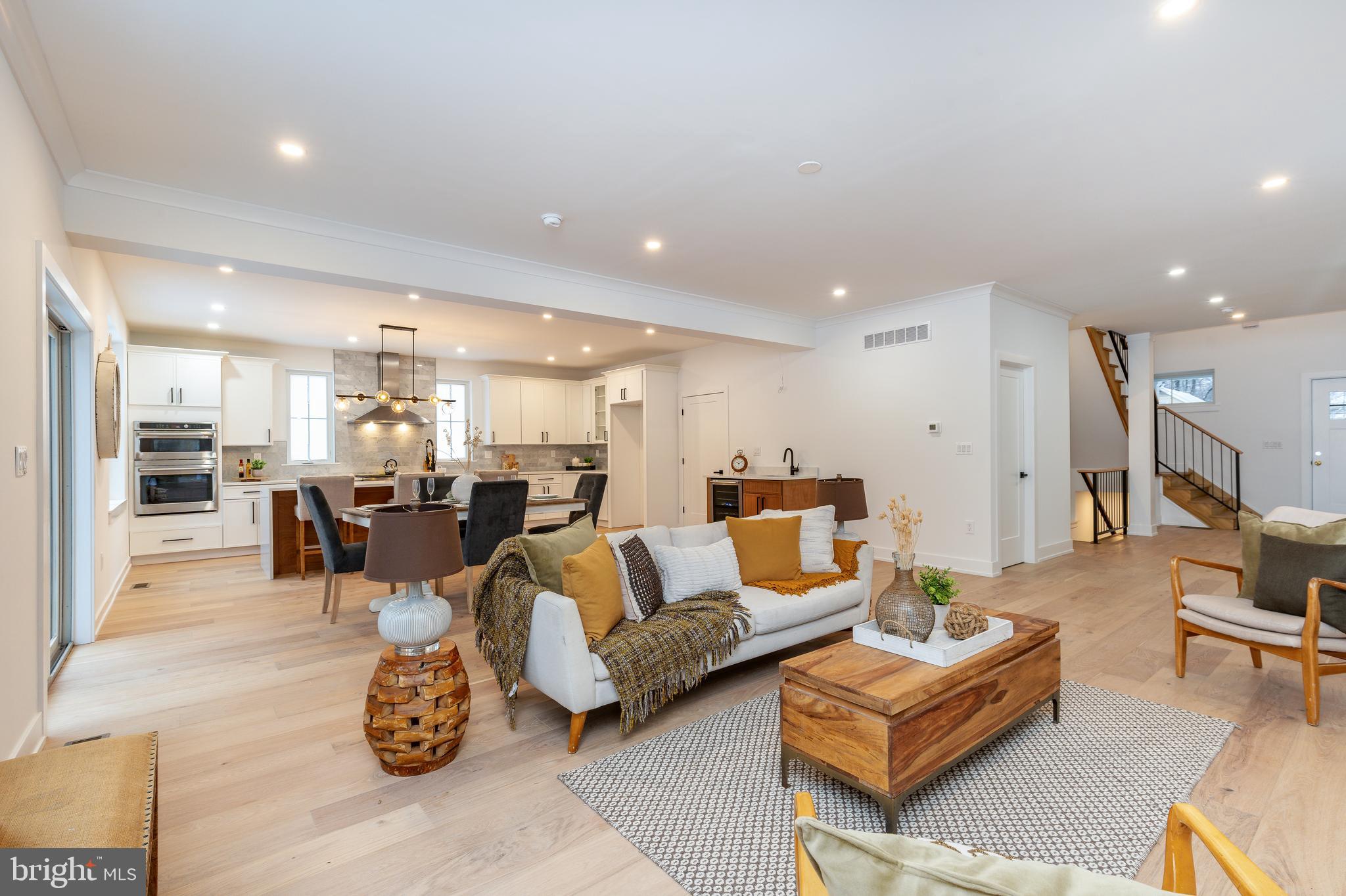 CHURCHVILLE MANOR - Residential