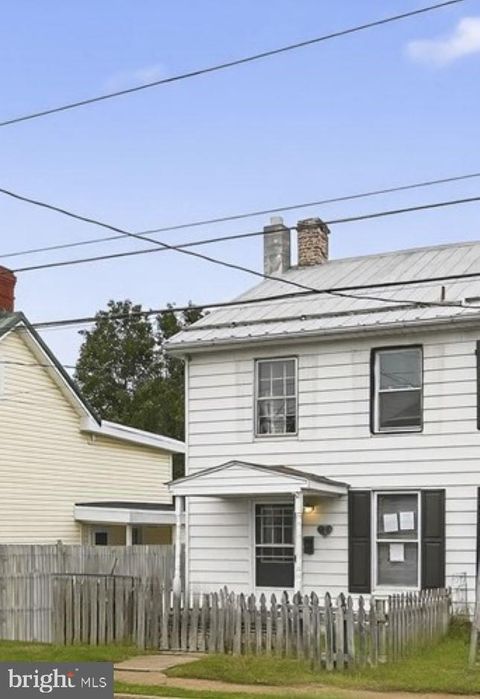 45 W DAHLGREN STREET GREENCASTLE PA 17225