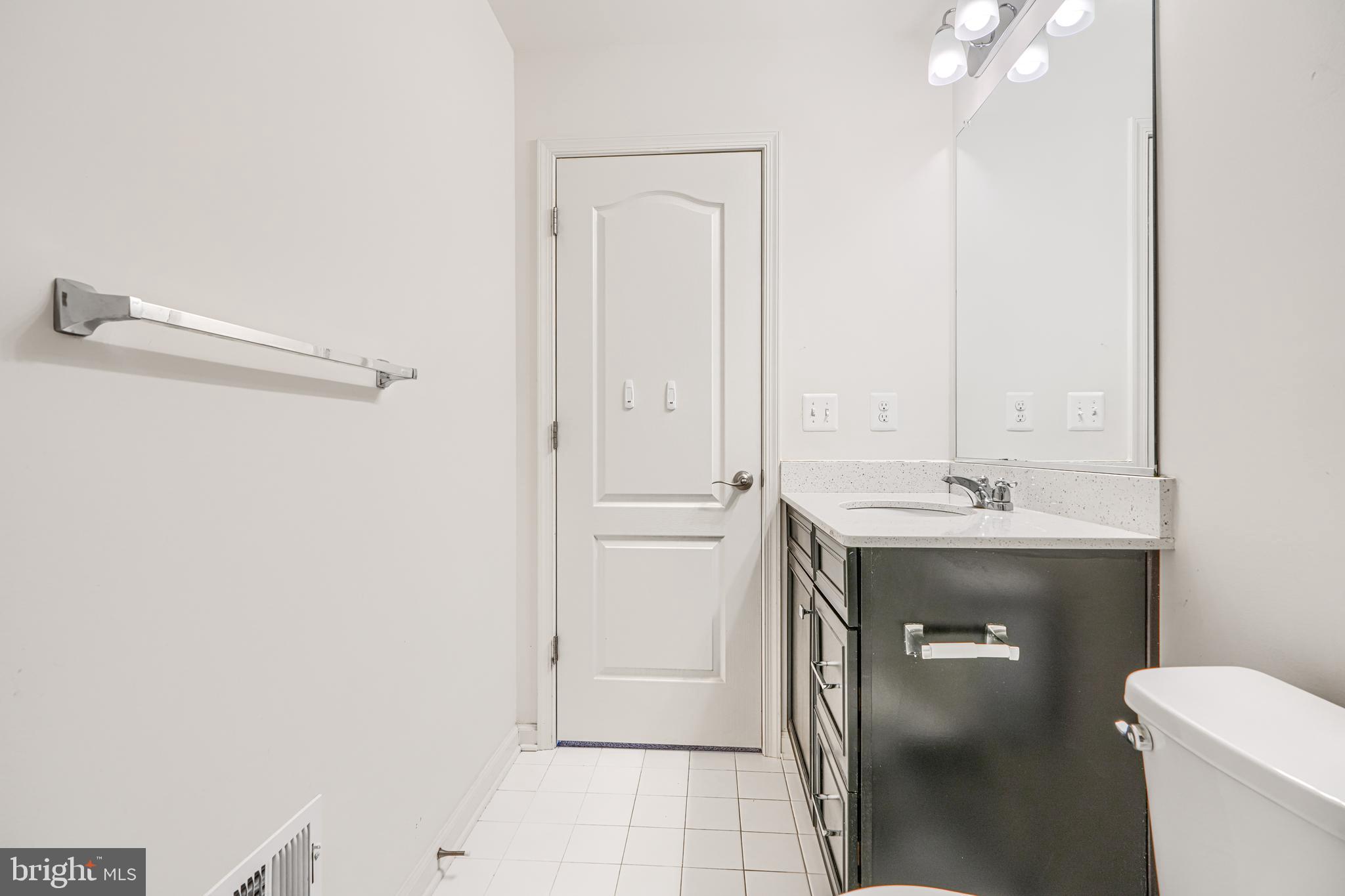 THE RIDGES - Residential Lease