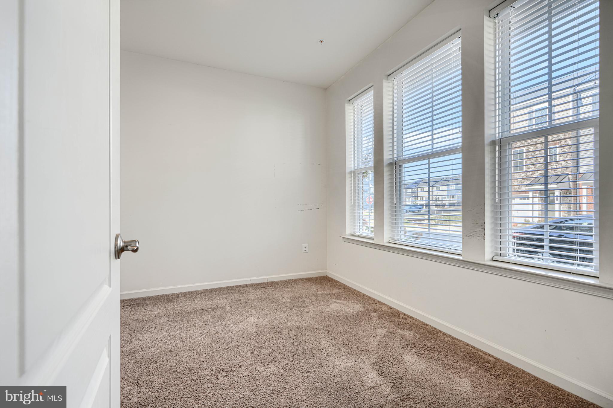 THE RIDGES - Residential Lease