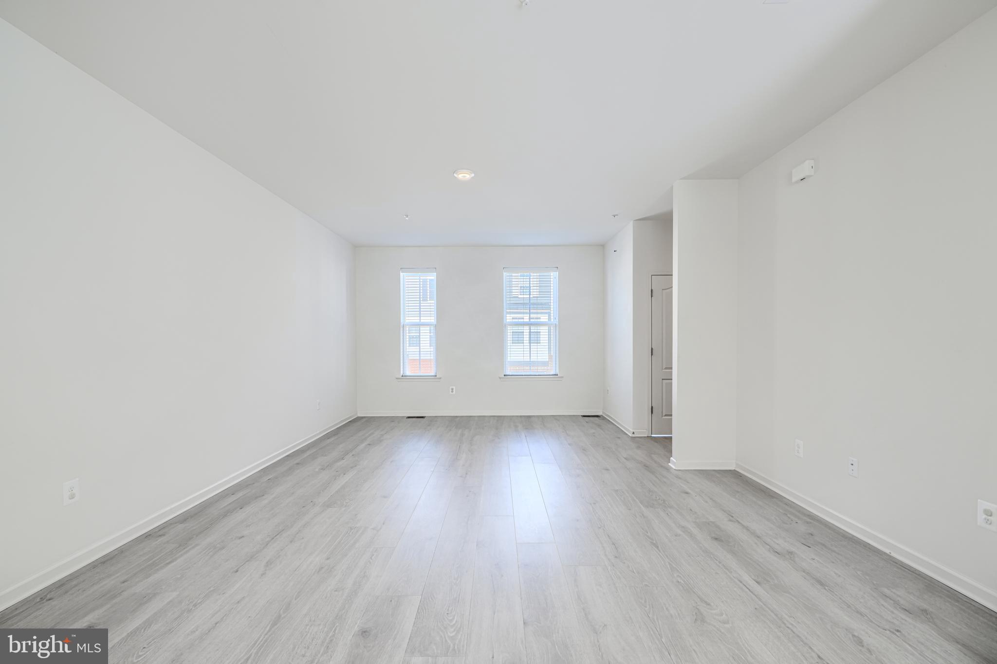 THE RIDGES - Residential Lease