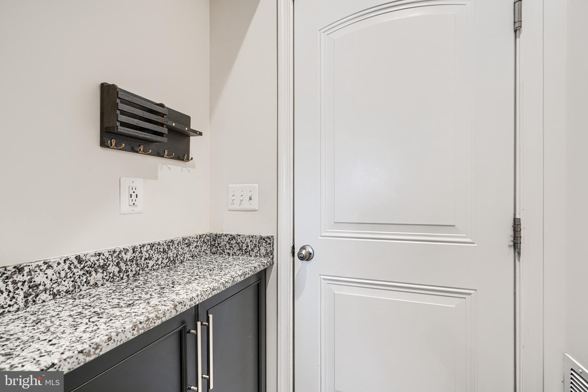 THE RIDGES - Residential Lease