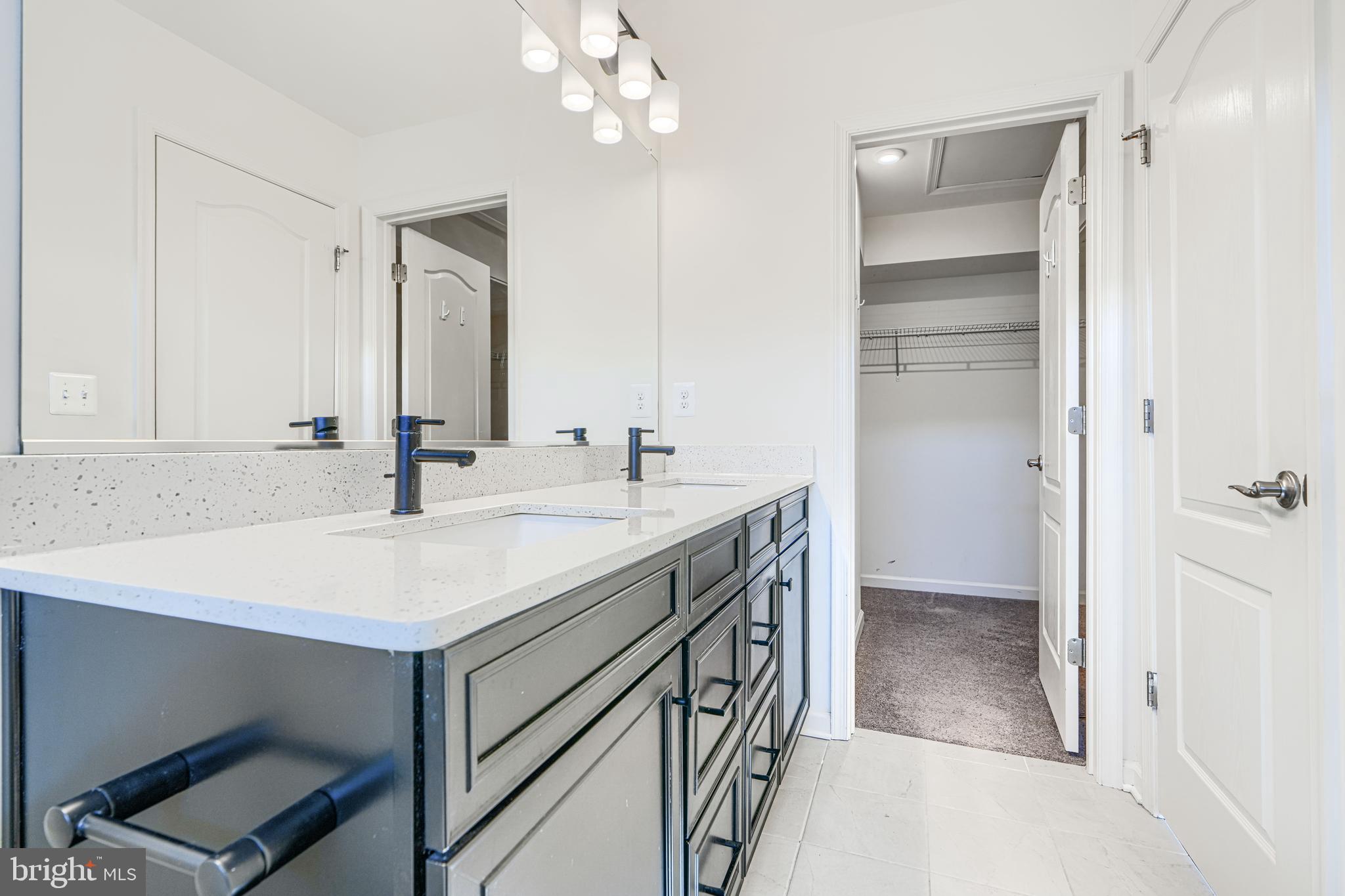 THE RIDGES - Residential Lease