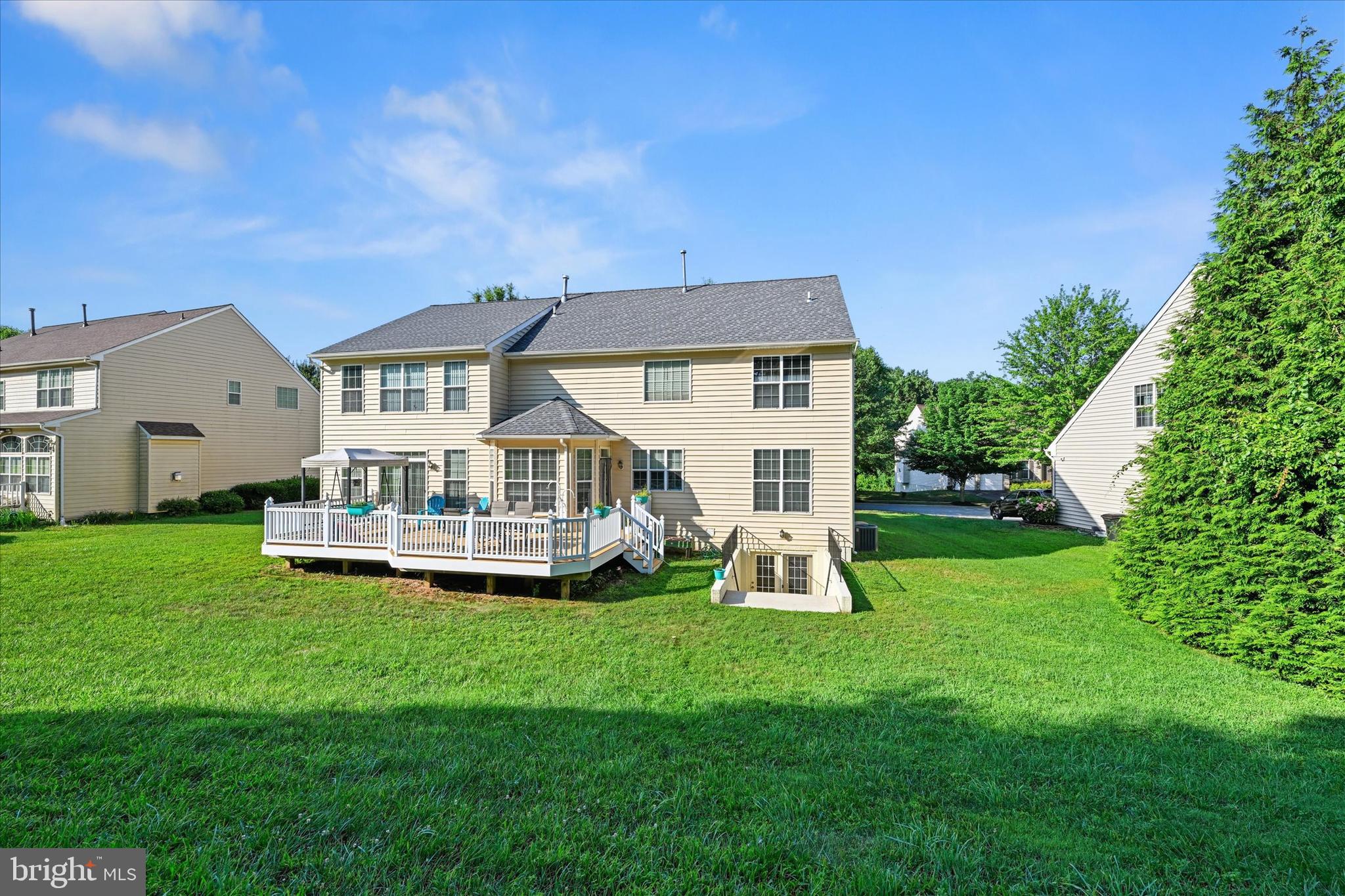 OAKS AT GARRISON FOREST - Residential