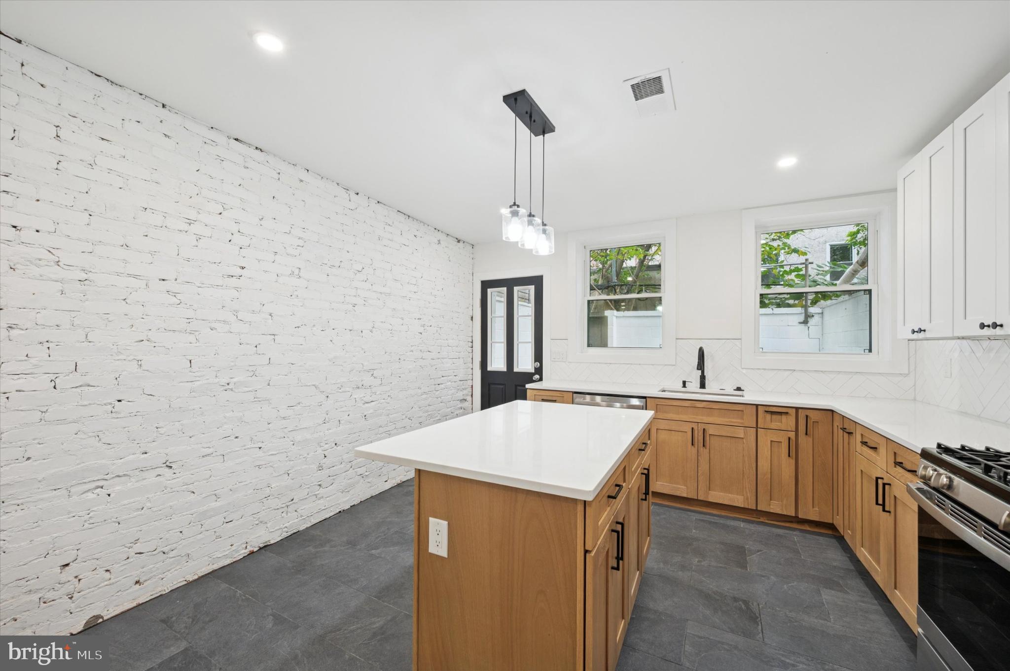 NEWBOLD - Residential Lease