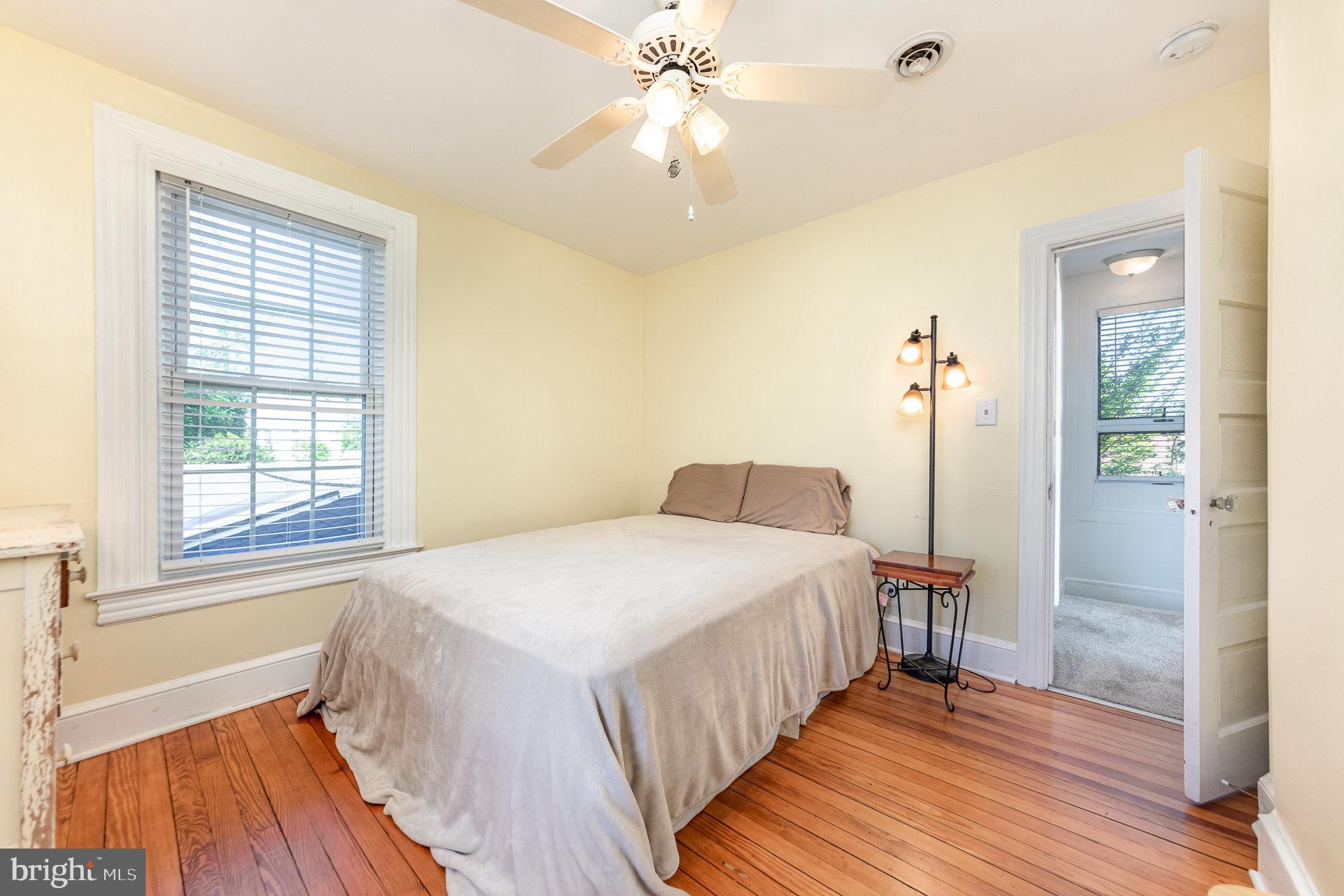 HOTEL RESERVATION - Residential