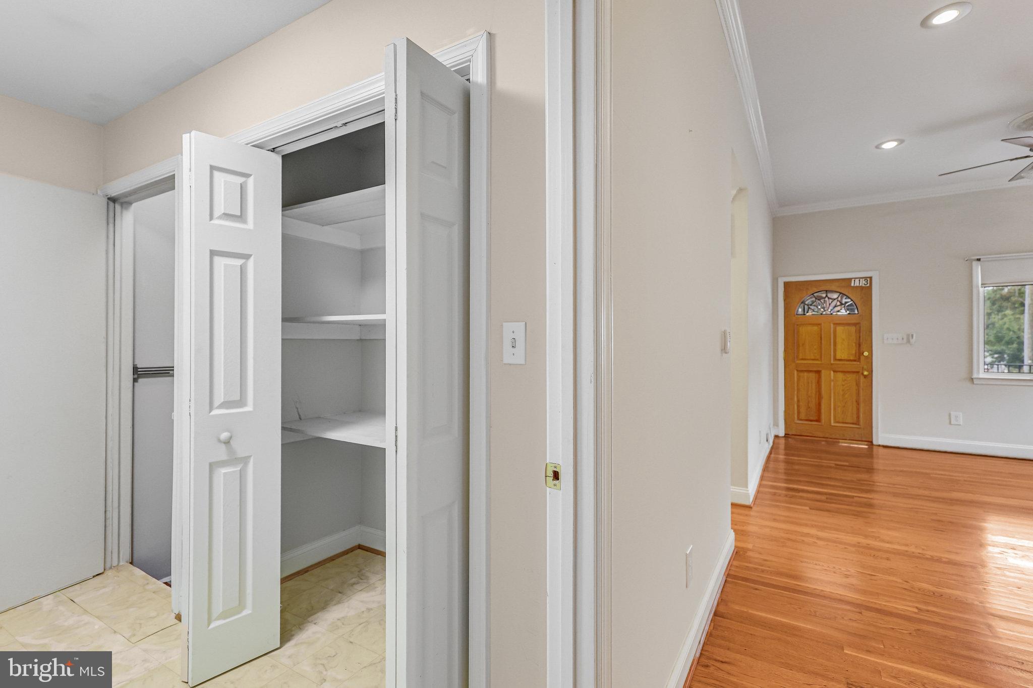 BROYHILL PARK - Residential Lease