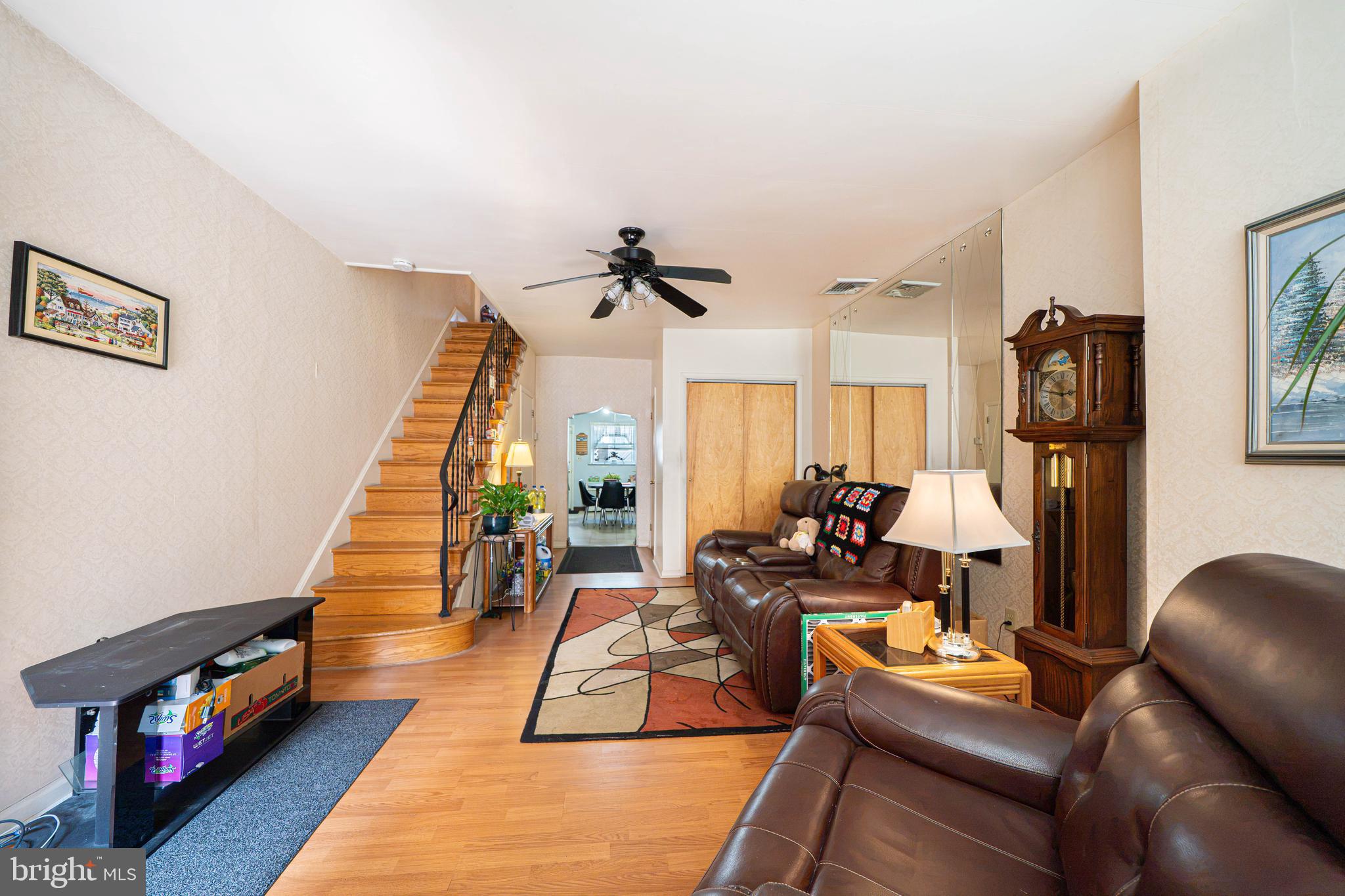 1033 DALY STREET