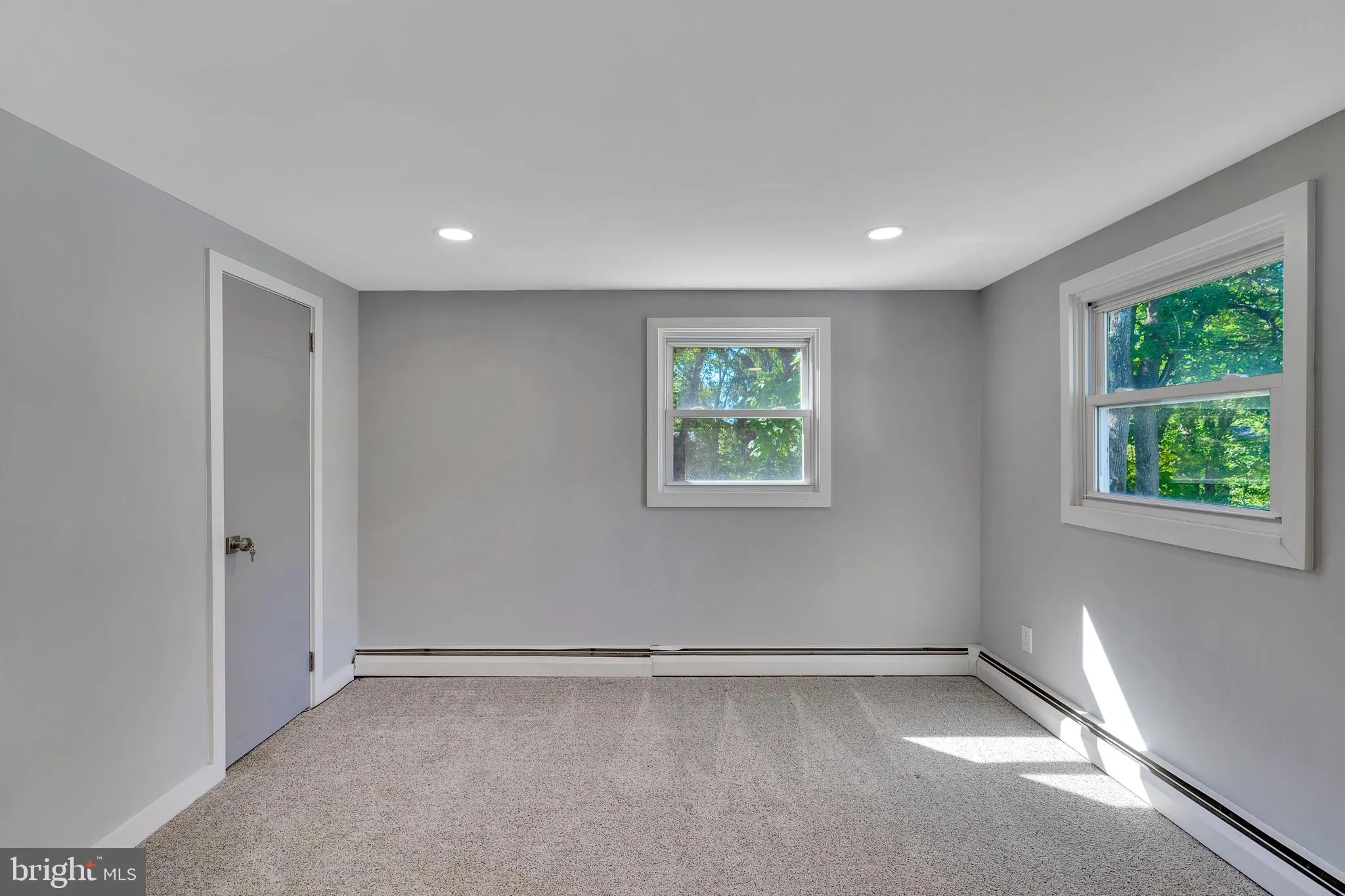 Norristown, Pennsylvania 19403, United States, 4 Bedrooms Bedrooms, ,4 BathroomsBathrooms,Residential,Pending,209095