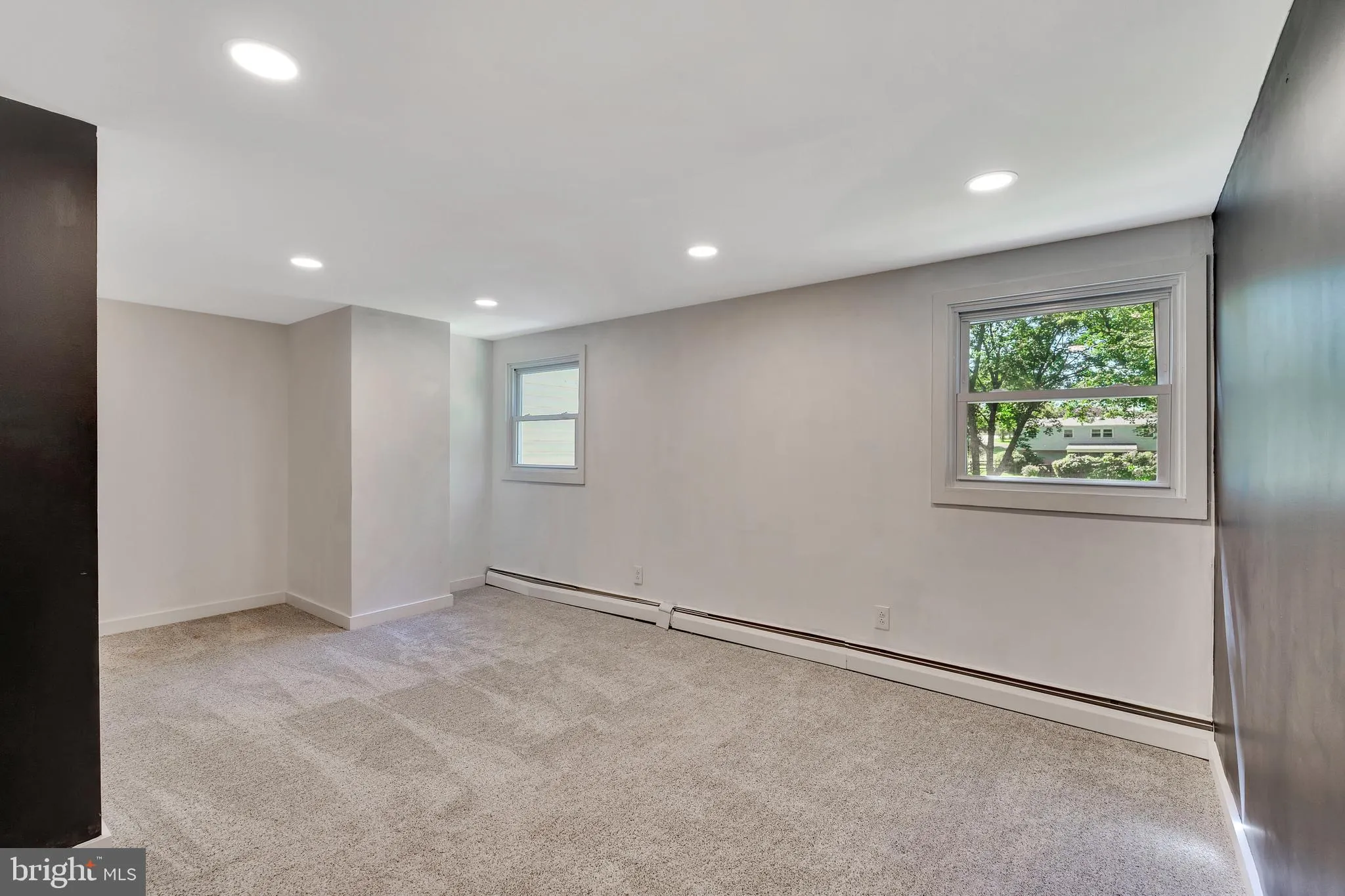 Norristown, Pennsylvania 19403, United States, 4 Bedrooms Bedrooms, ,4 BathroomsBathrooms,Residential,Pending,209095