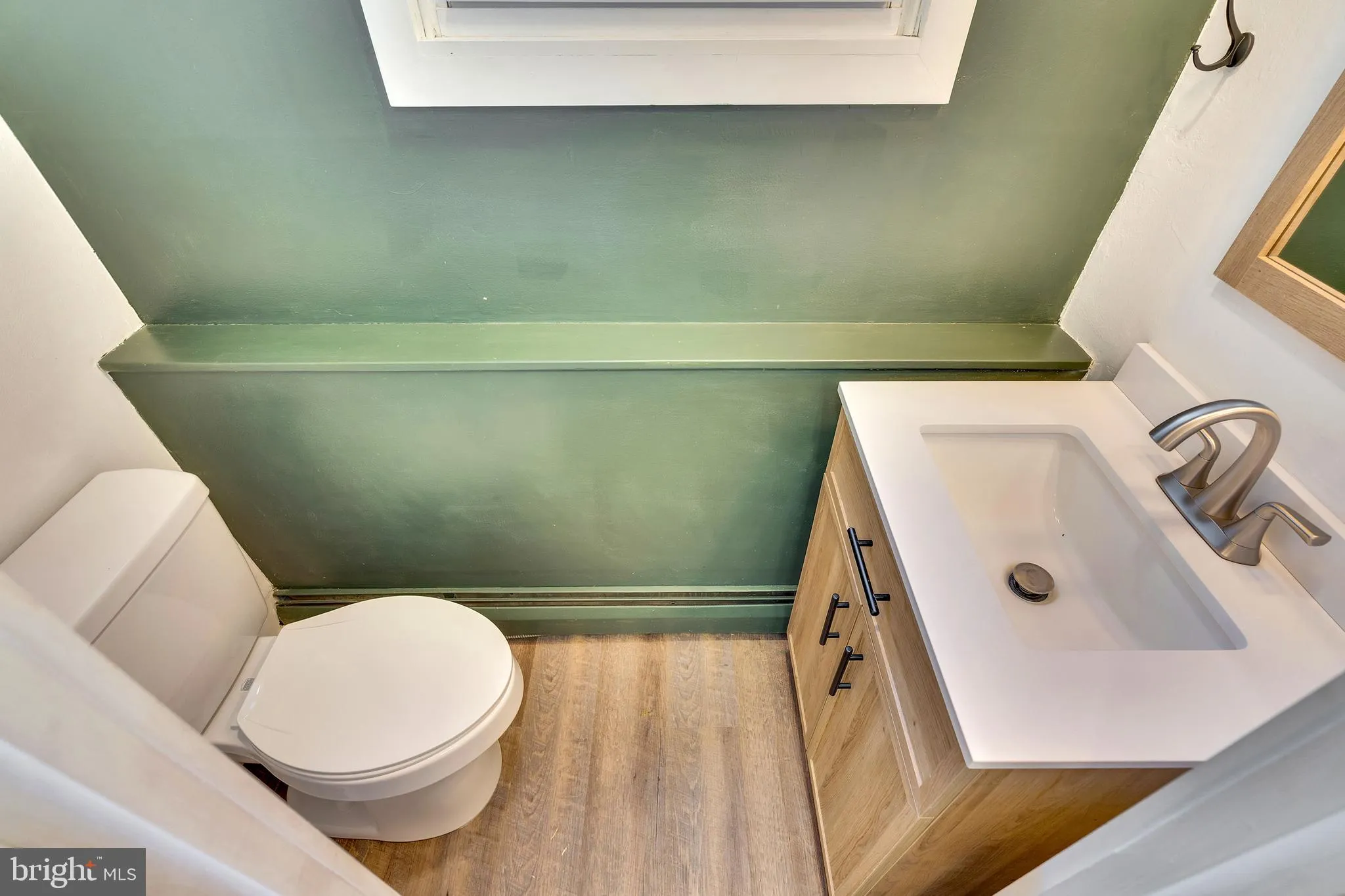 Norristown, Pennsylvania 19403, United States, 4 Bedrooms Bedrooms, ,4 BathroomsBathrooms,Residential,Pending,209095