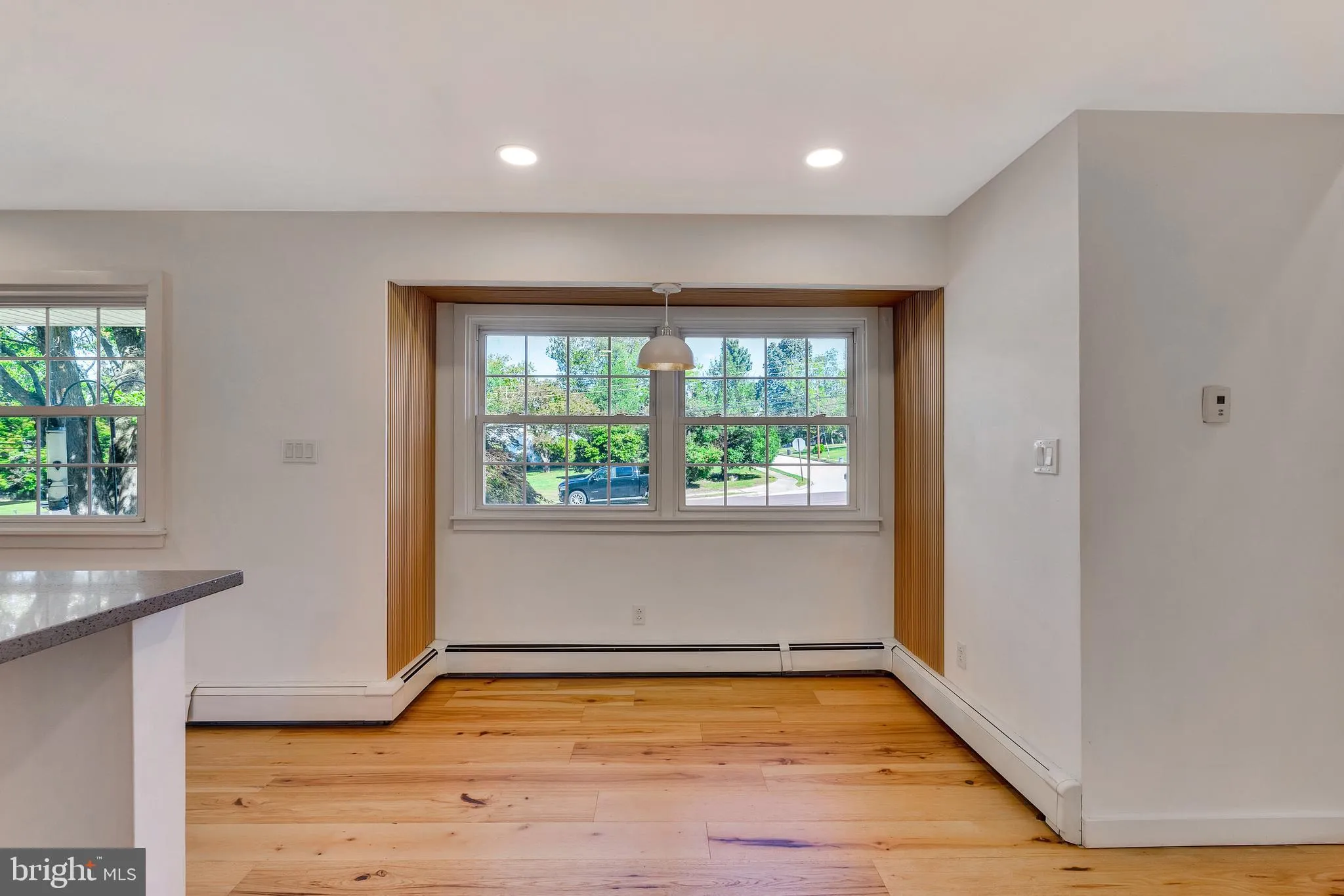 Norristown, Pennsylvania 19403, United States, 4 Bedrooms Bedrooms, ,4 BathroomsBathrooms,Residential,Pending,209095