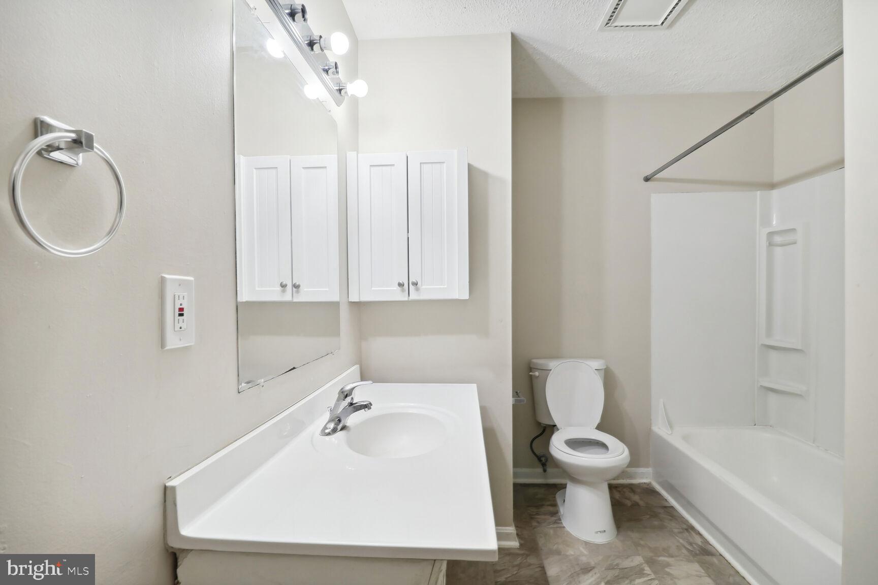 QUAIL RUN - Residential Lease