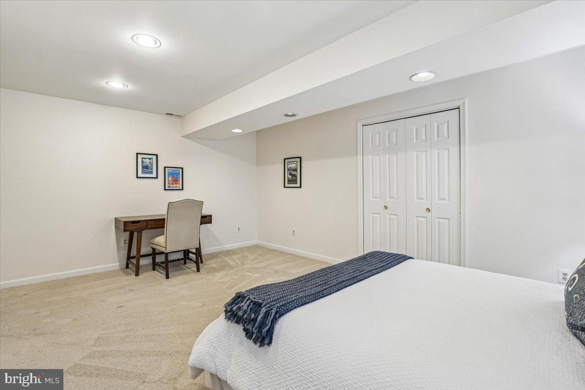 HAMDEN VALE - Residential