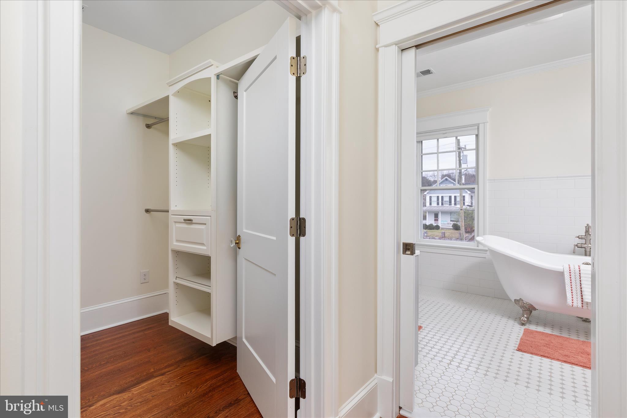 WOODSTOCK - Residential