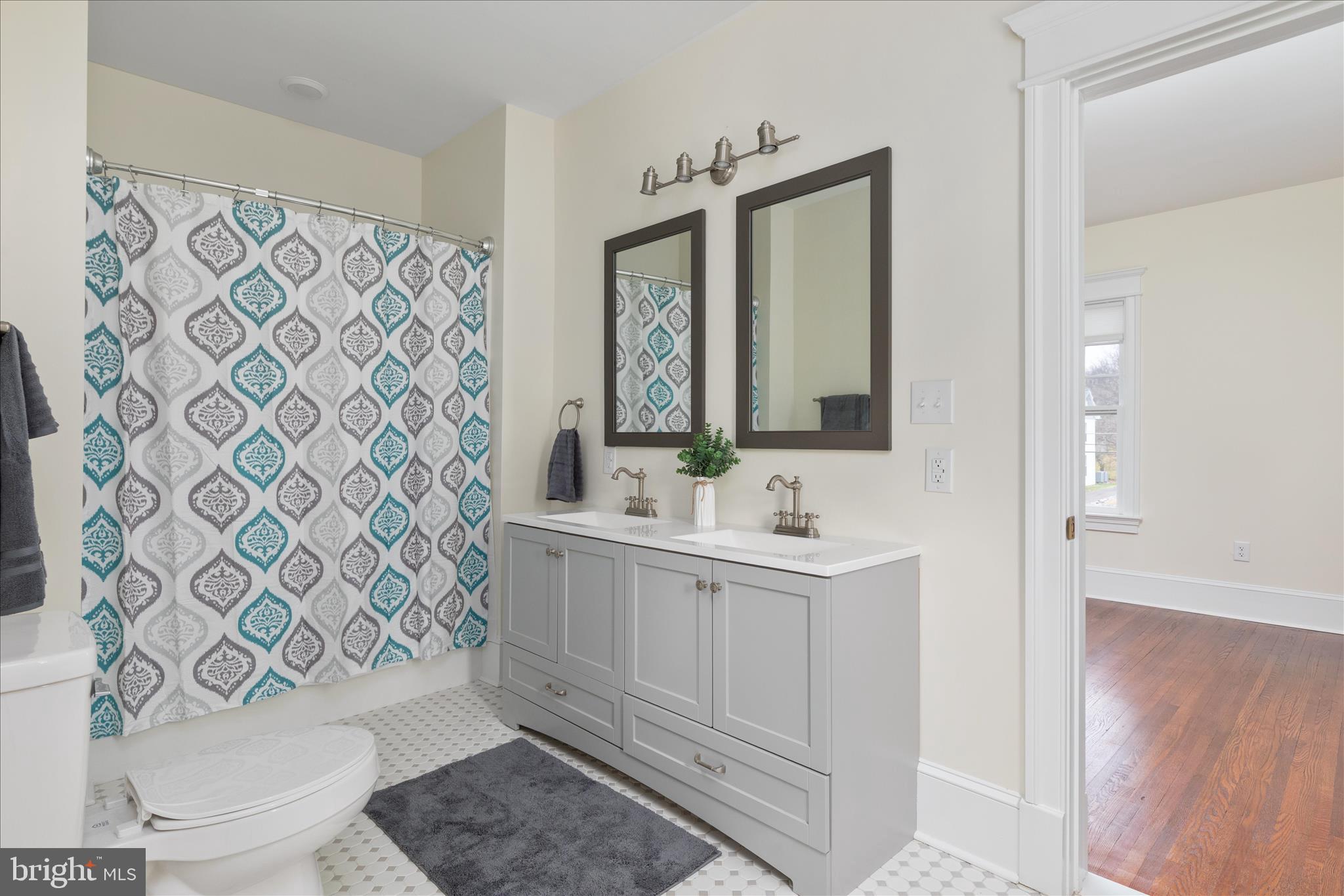 WOODSTOCK - Residential