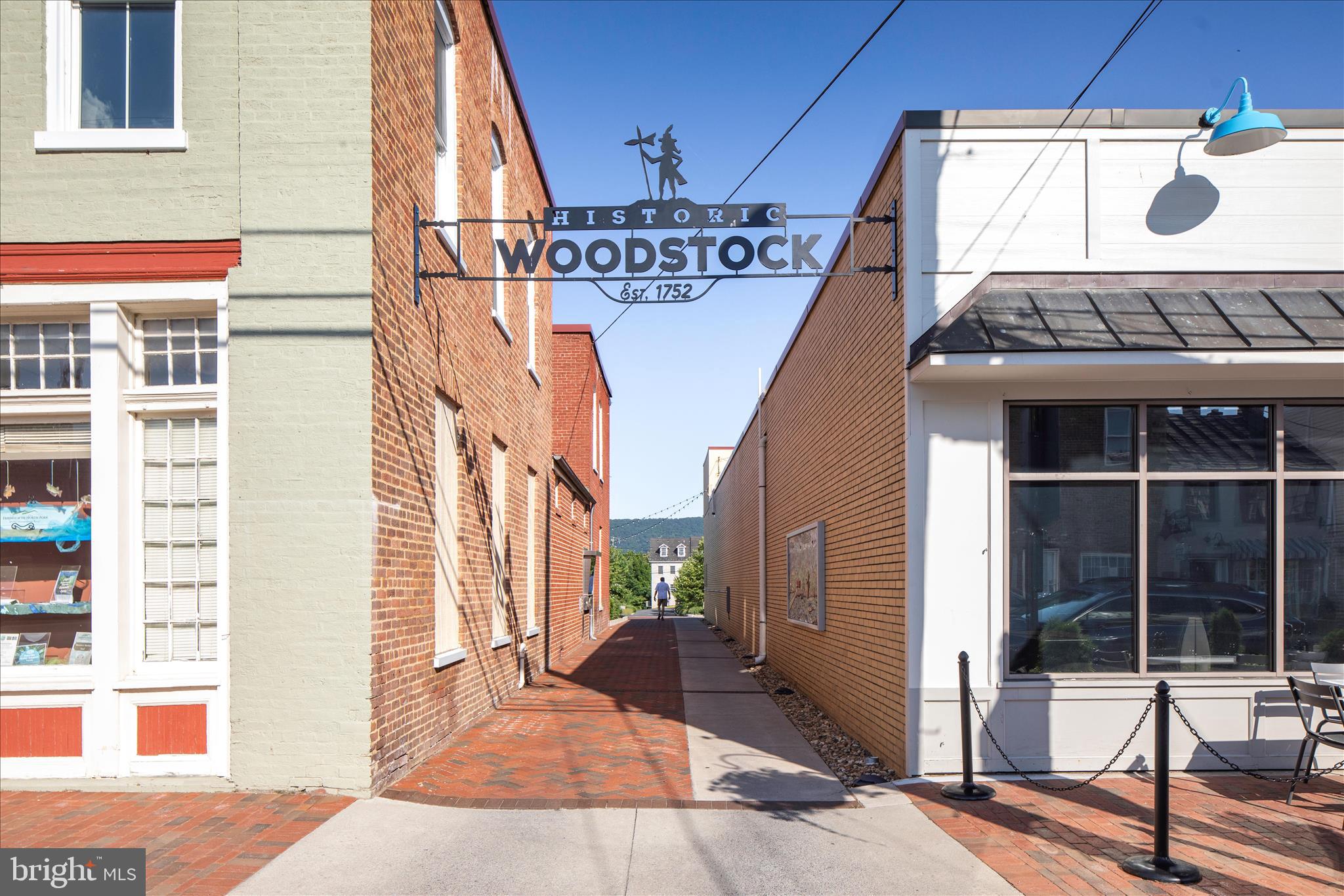 WOODSTOCK - Residential