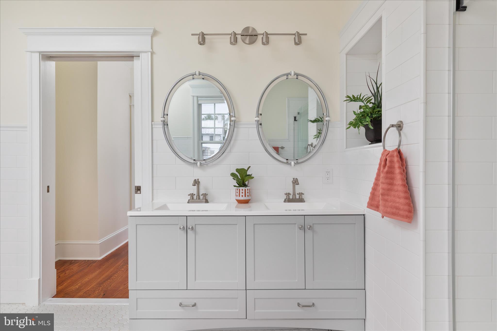 WOODSTOCK - Residential