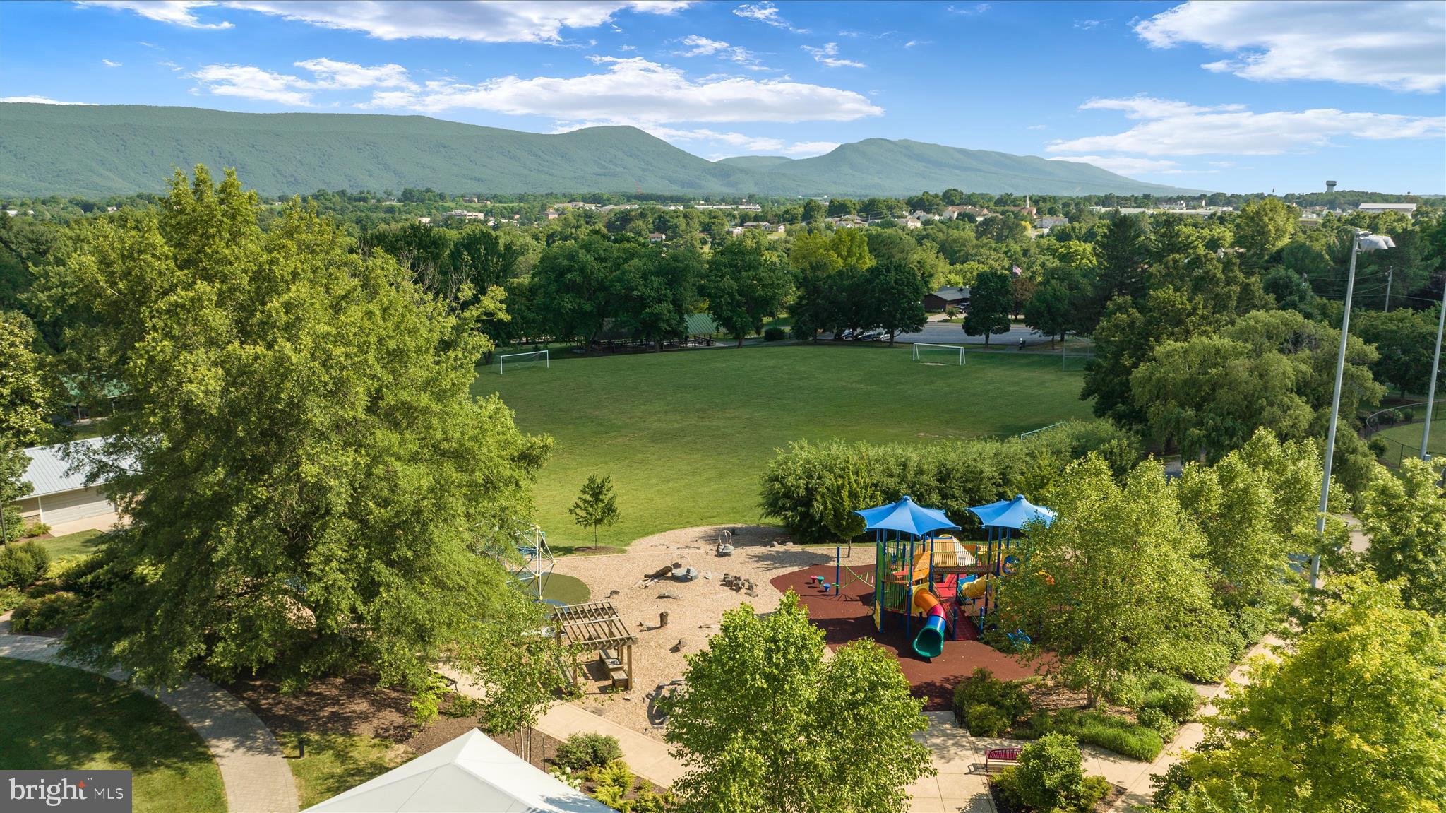 WOODSTOCK - Residential