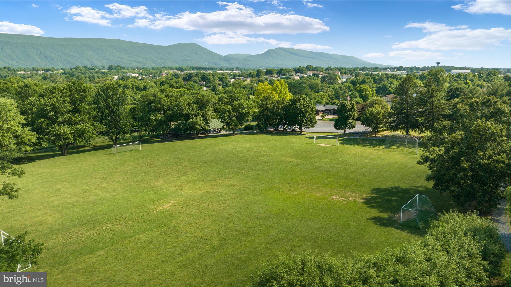 WOODSTOCK - Residential