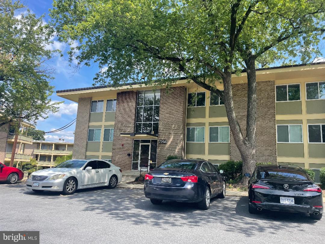 7258 DONNELL PLACE C1