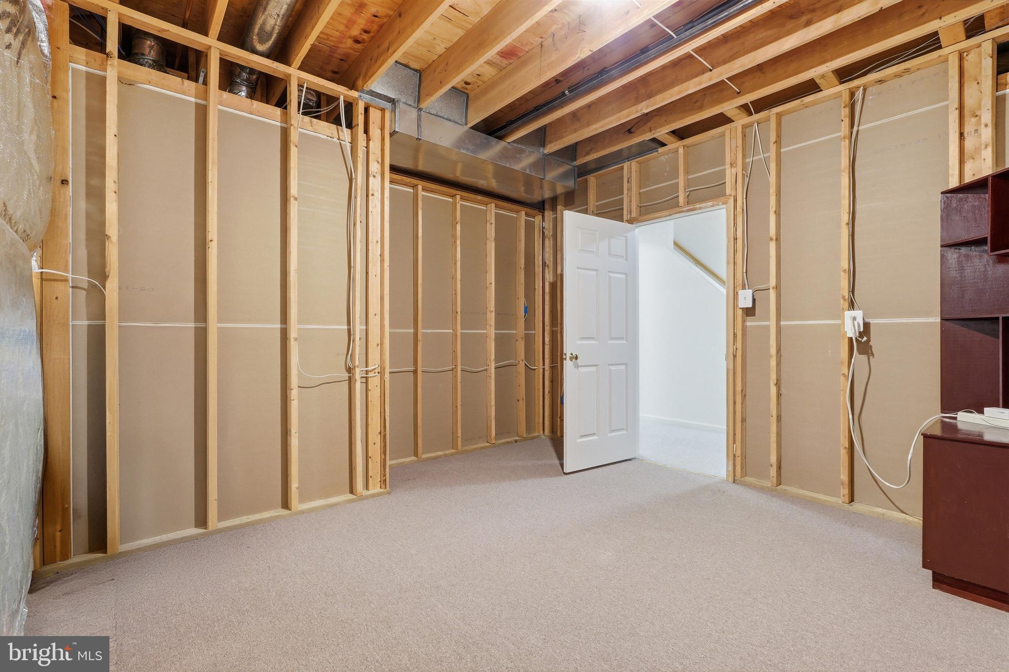 VILLAGE OF RIVER HILL - Residential