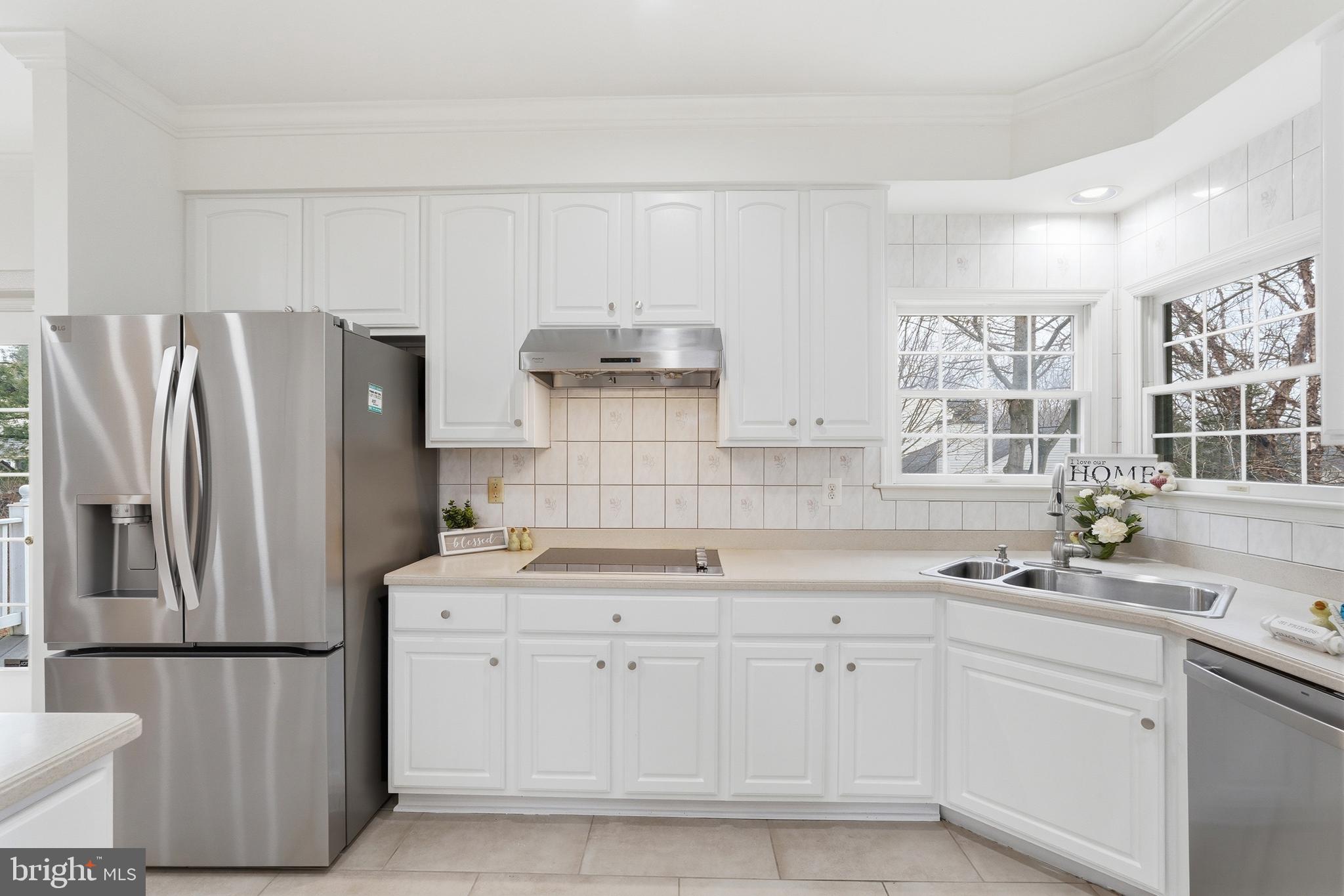 VILLAGE OF RIVER HILL - Residential