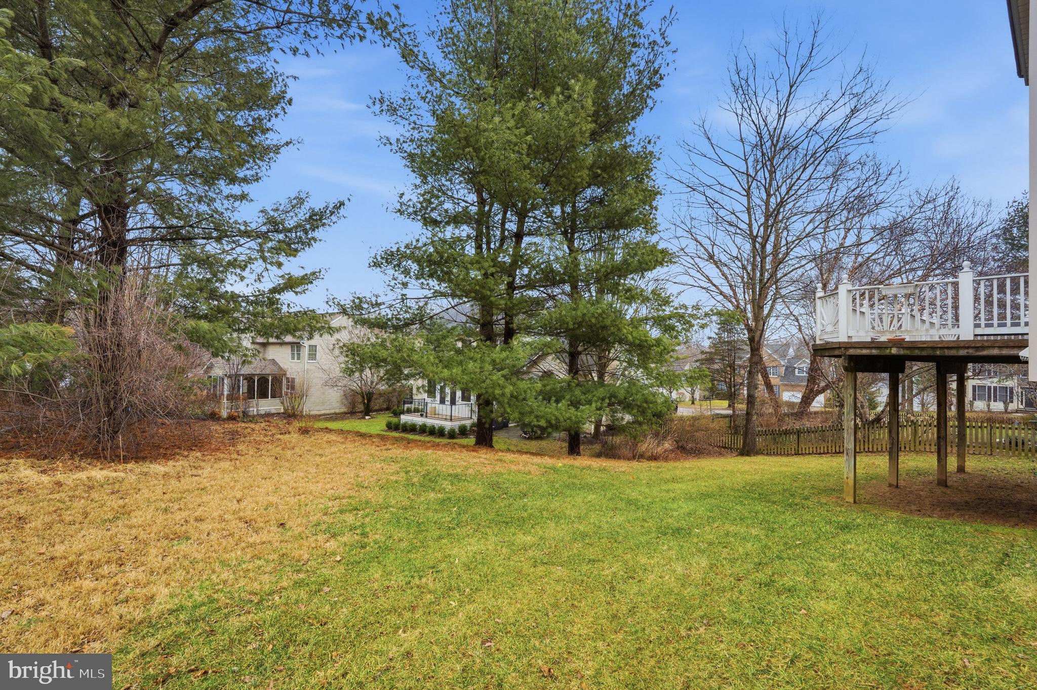 VILLAGE OF RIVER HILL - Residential