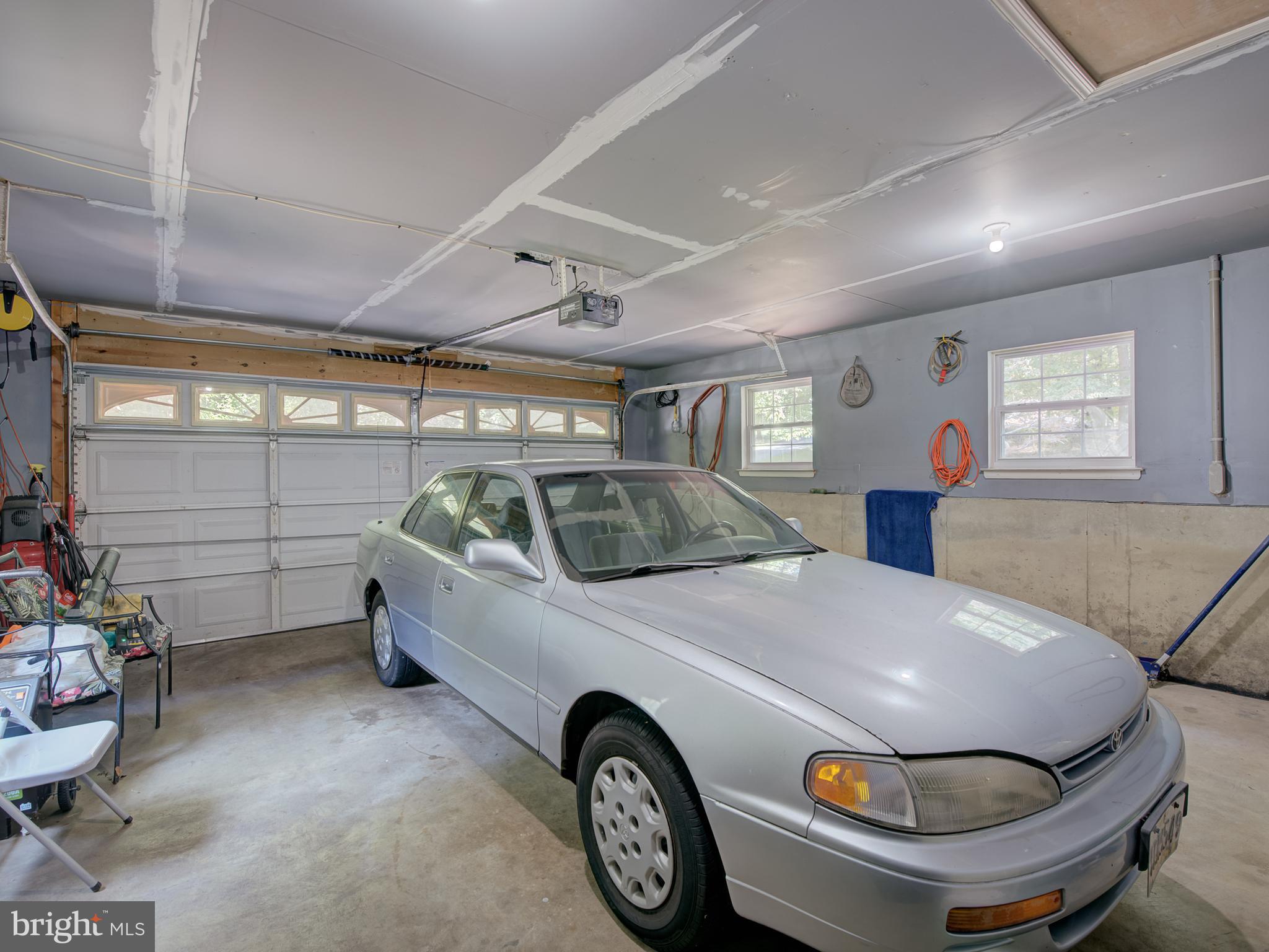 WOODHAVEN ESTATES - Residential