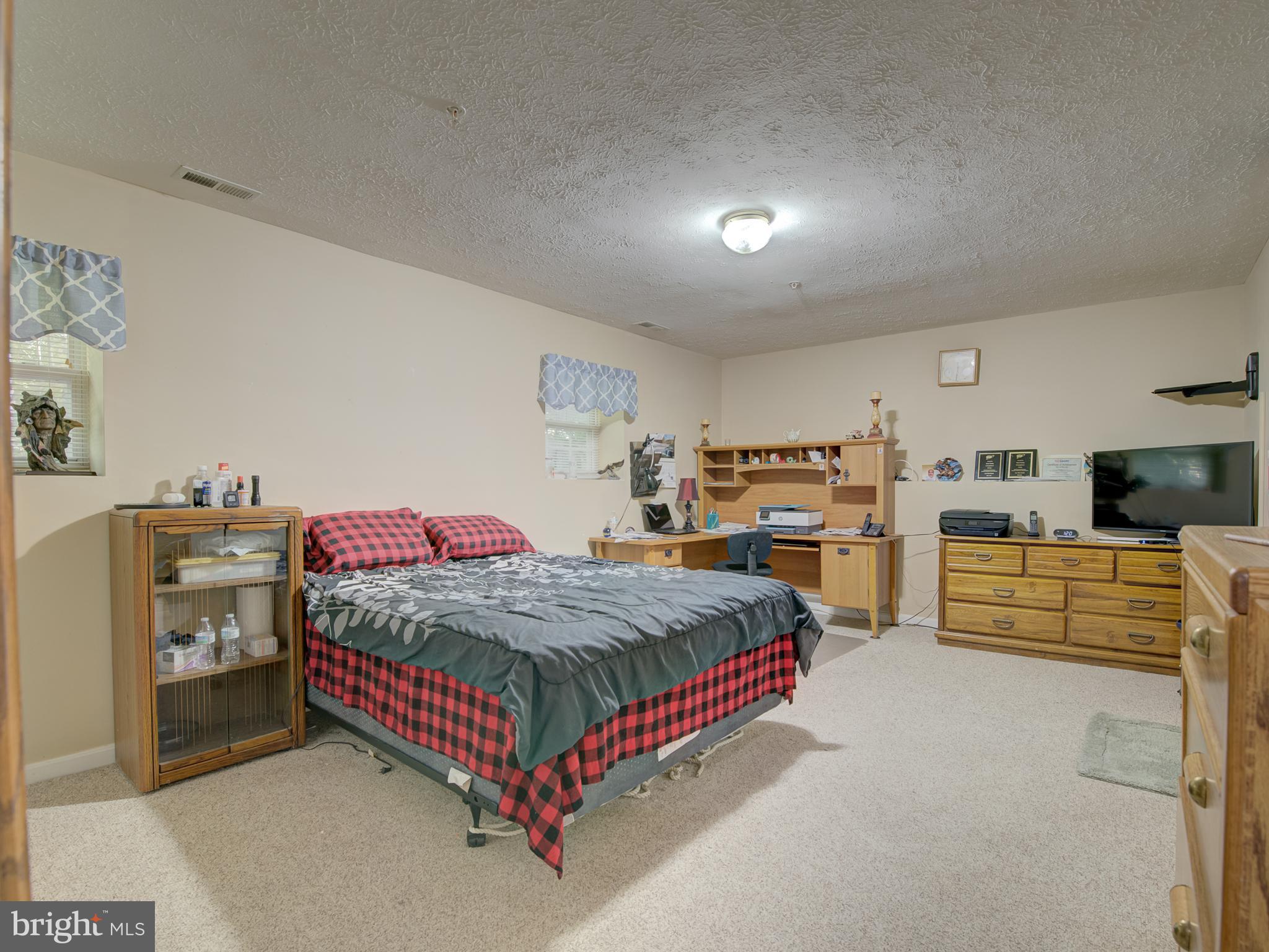 WOODHAVEN ESTATES - Residential