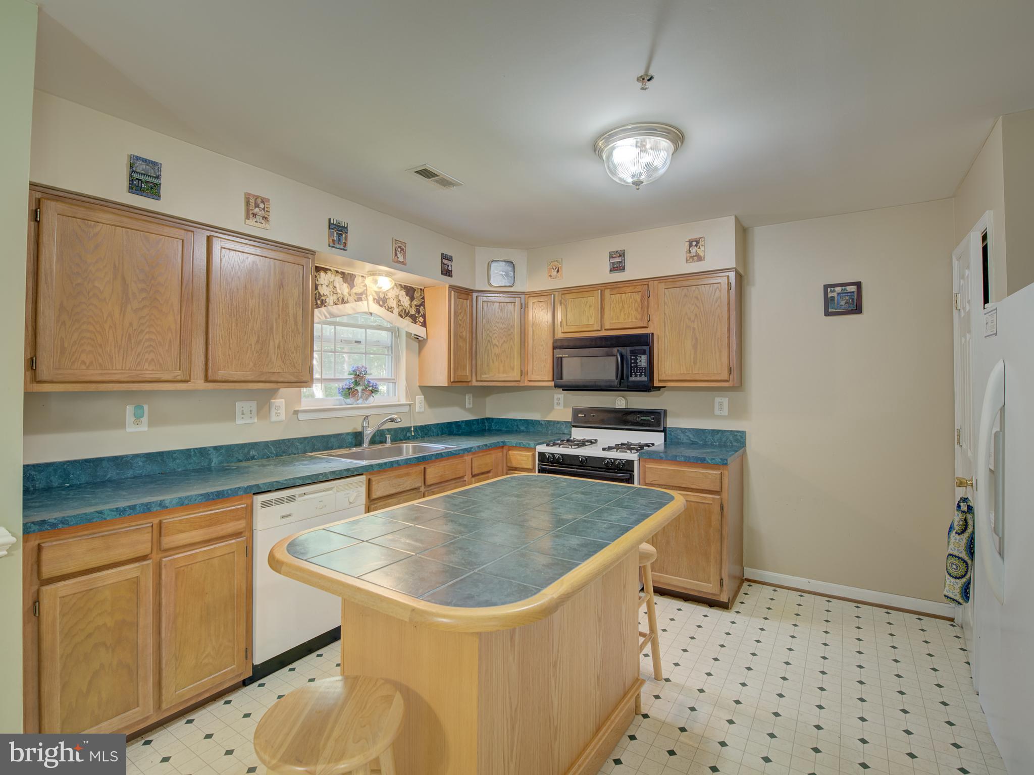 WOODHAVEN ESTATES - Residential