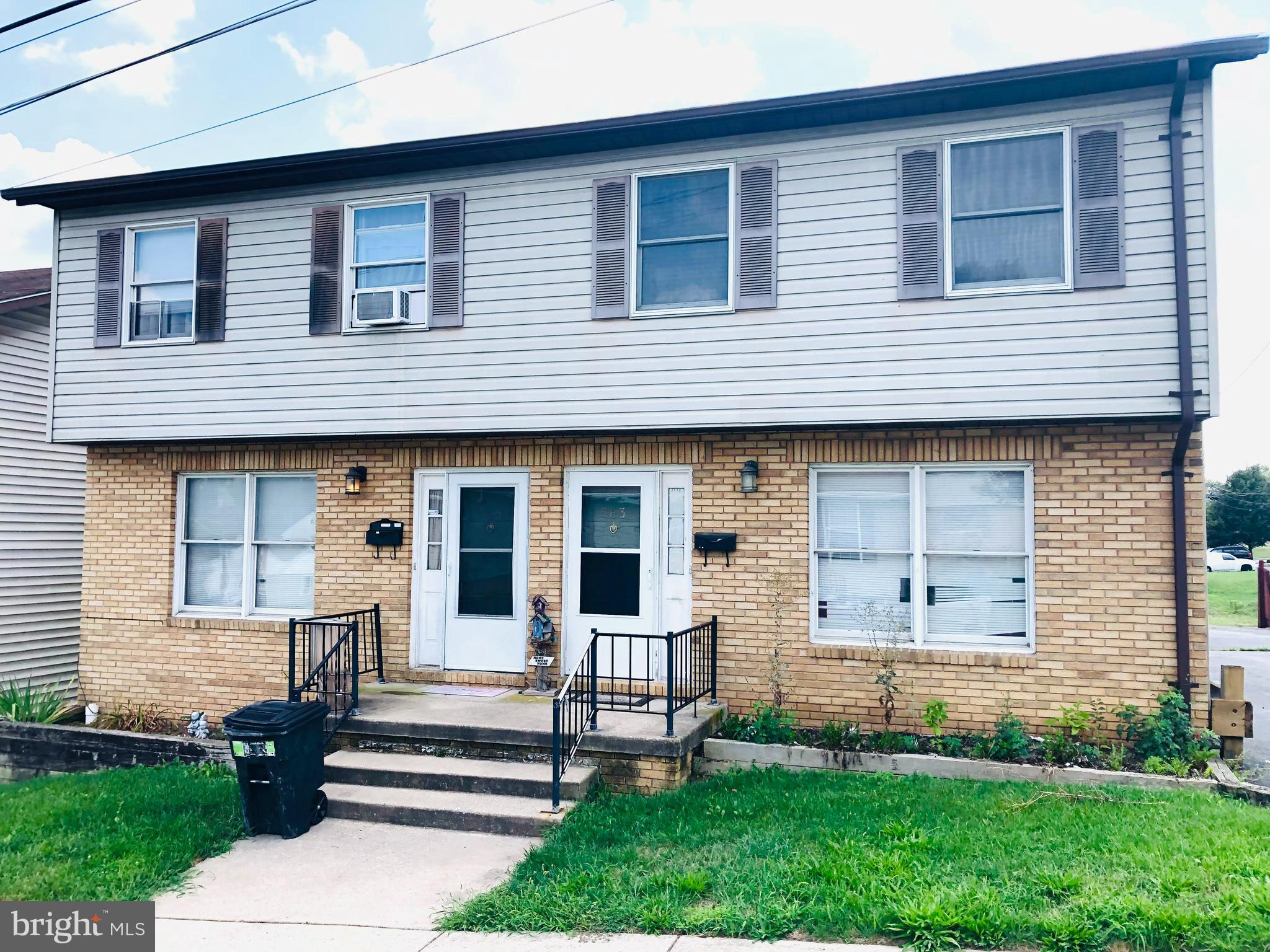 Here's A Money Maker - Well-kept duplex with 3 detached garages with dividers to rent separately for added income. This amazing property was built in 1988. Each unit is 2548 sq. ft and has 3 bedrooms, living room, kitchen, bathroom & laundry hook-ups. The basement is unfinished with 1274 sq. ft which could be finished for added value. Updated HVAC with long term tenants. All utilities are paid by tenants. Live in one unit and rent other! Contact ASAP for details.
Seller reserves the right to place a portion of the sale proceeds into a IRC Section 453 Structured Installment Sale and will require the cooperation of the Buyer to sign the required documents to comply with IRS and life insurance company guidelines