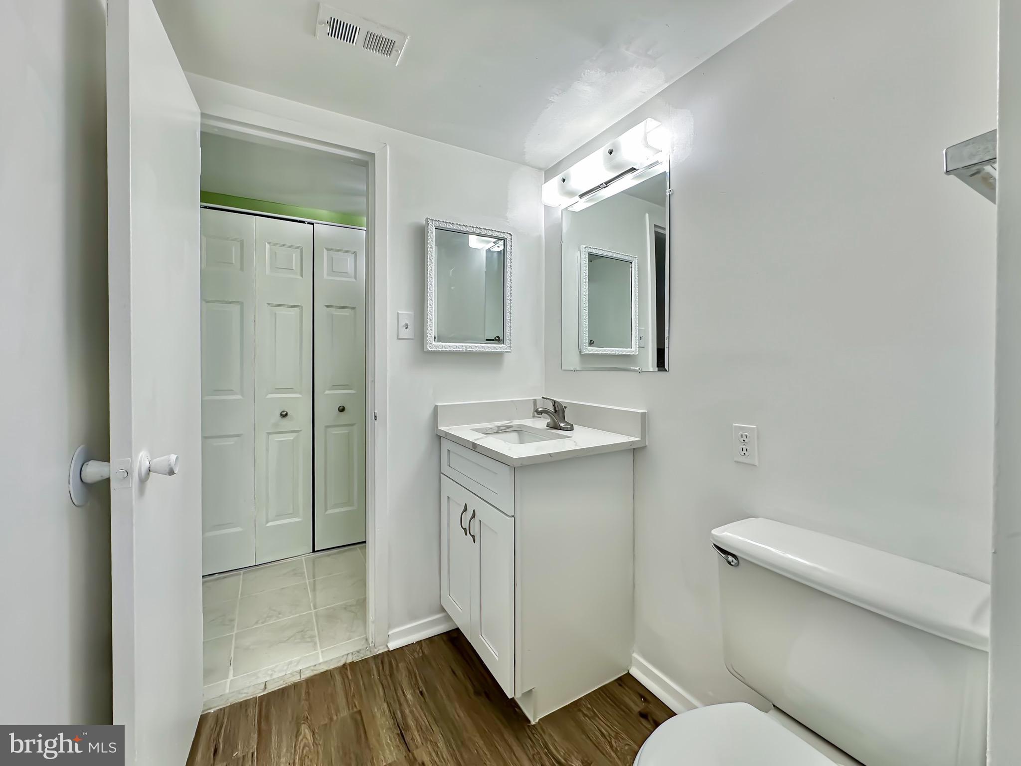 PRESIDENTIAL TOWERS - Residential