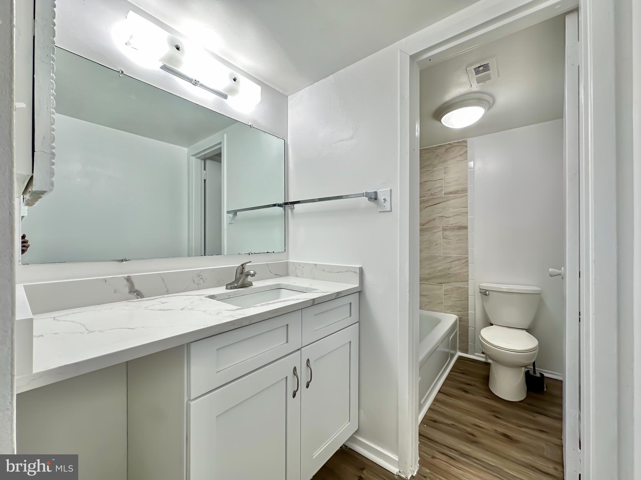 PRESIDENTIAL TOWERS - Residential