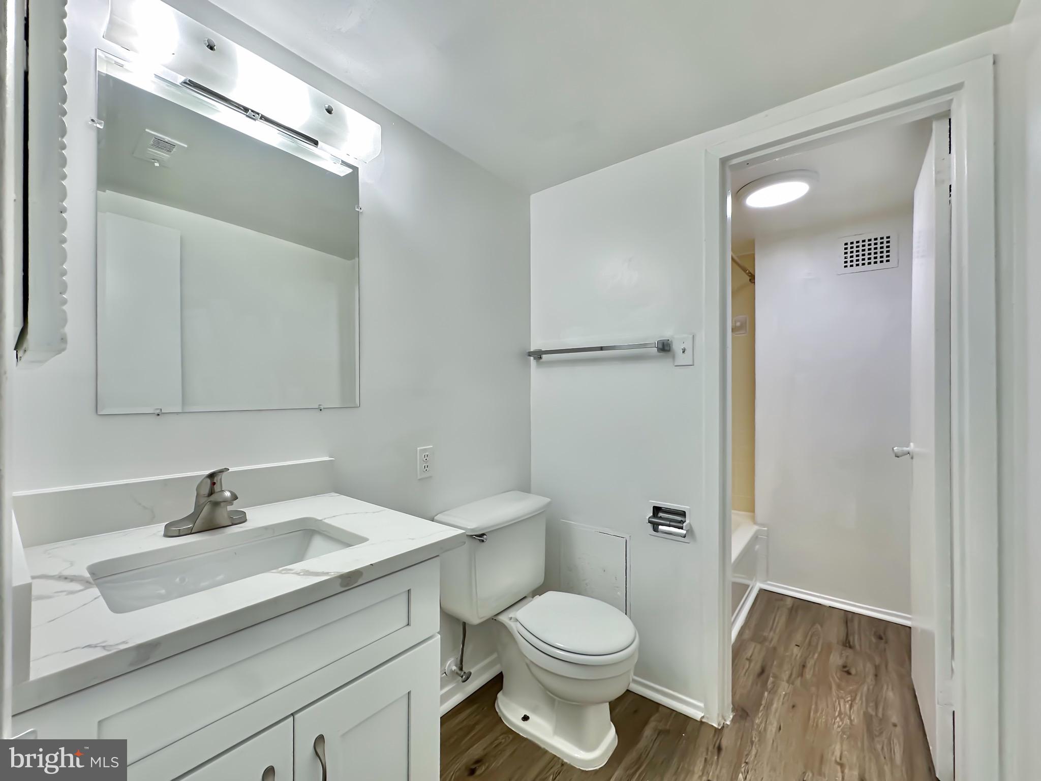 PRESIDENTIAL TOWERS - Residential