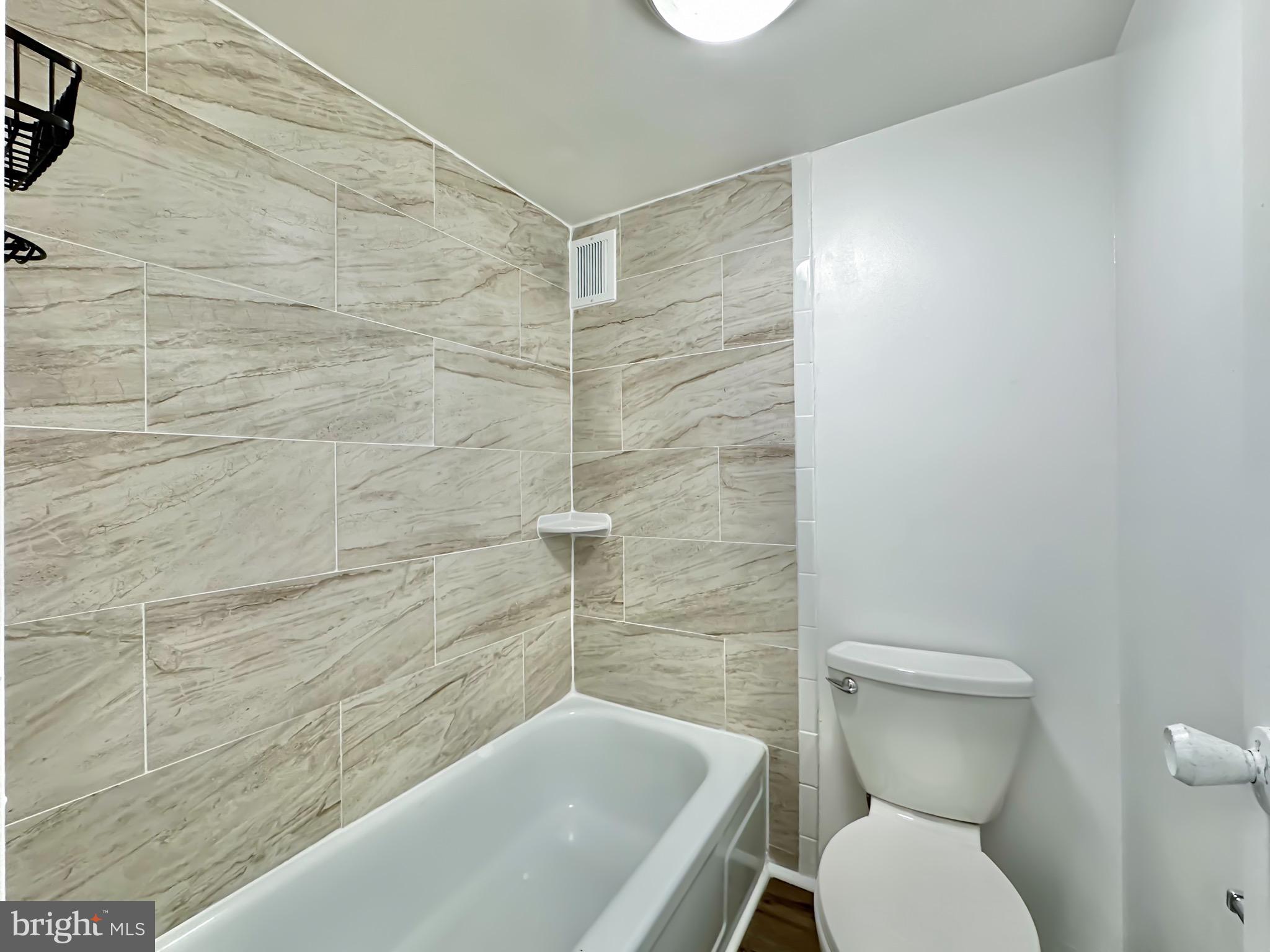 PRESIDENTIAL TOWERS - Residential