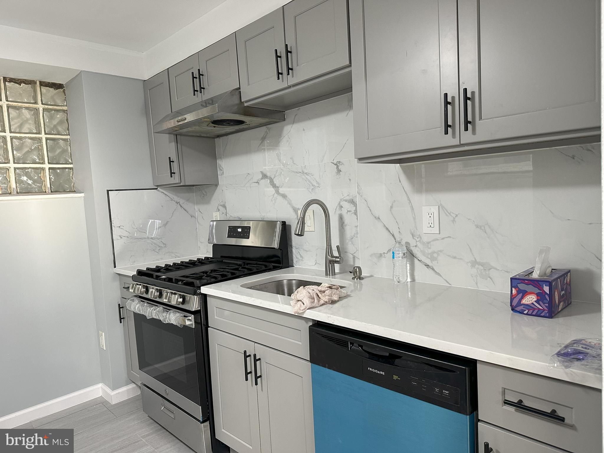PHILADELPHIA (SOUTH) - Residential