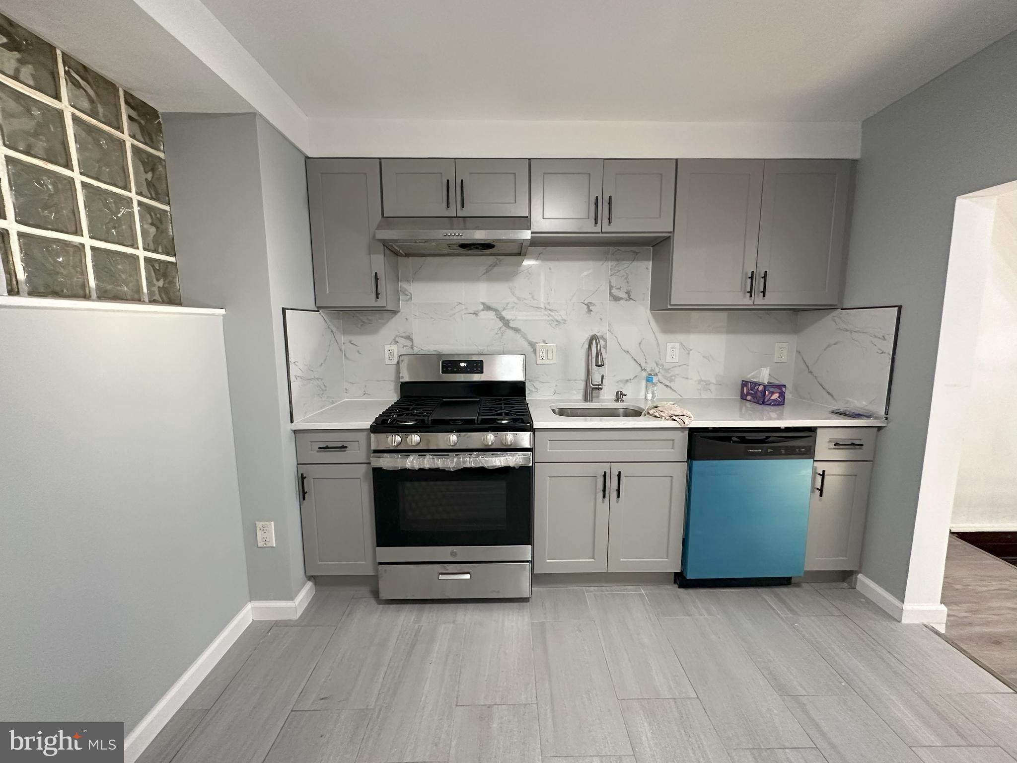 PHILADELPHIA (SOUTH) - Residential