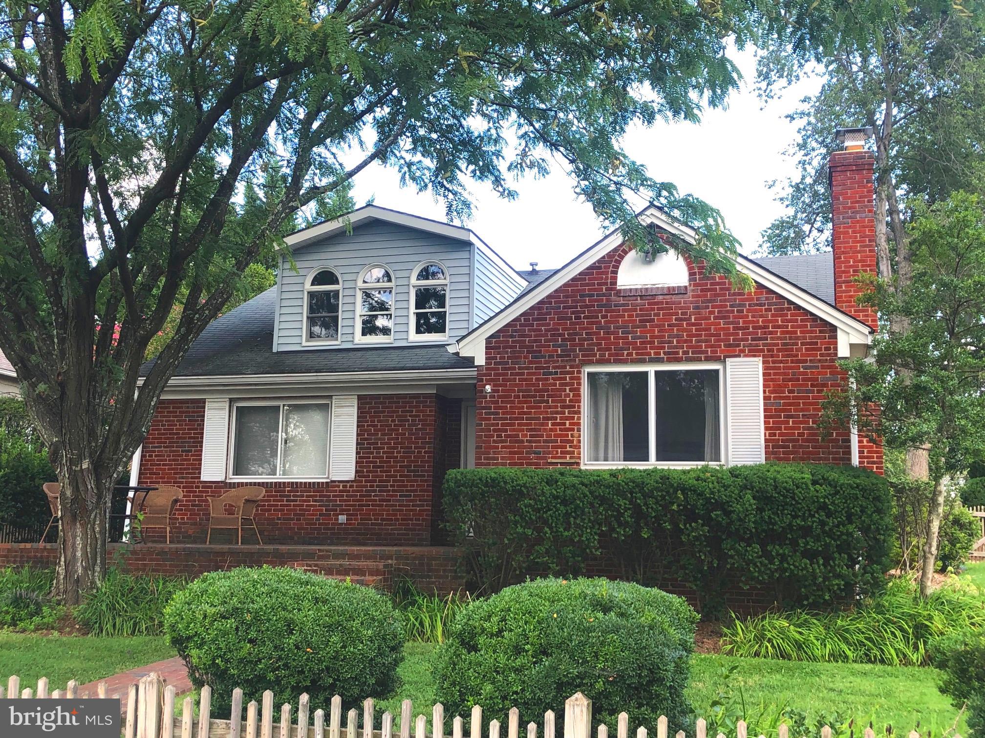 OVER LEE KNOLLS - Residential Lease