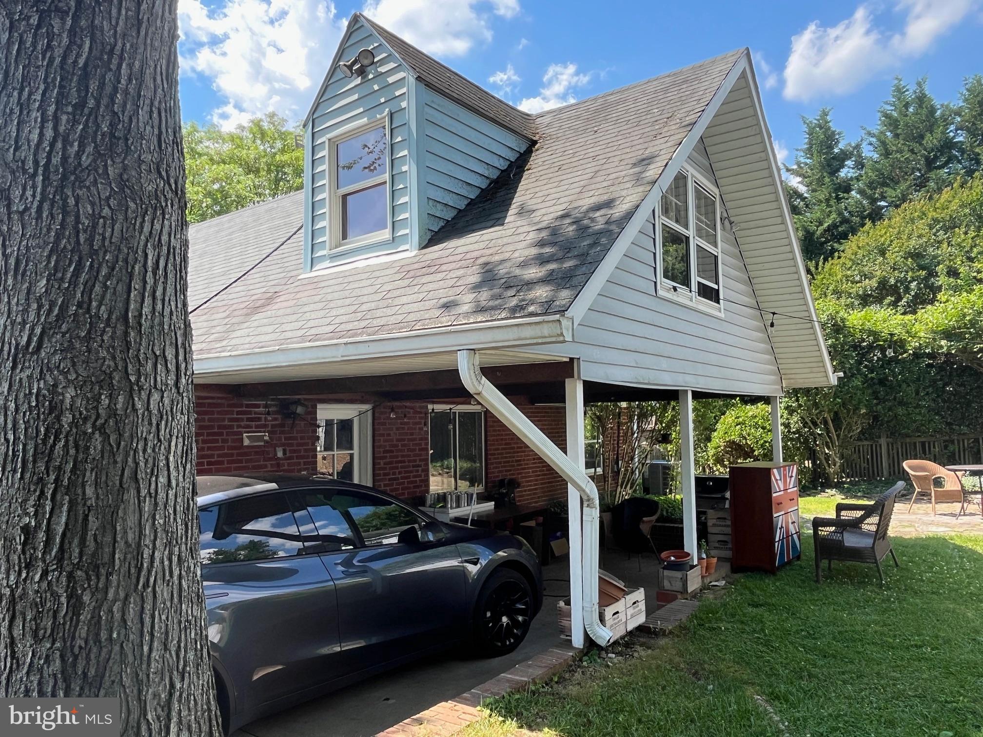 OVER LEE KNOLLS - Residential Lease