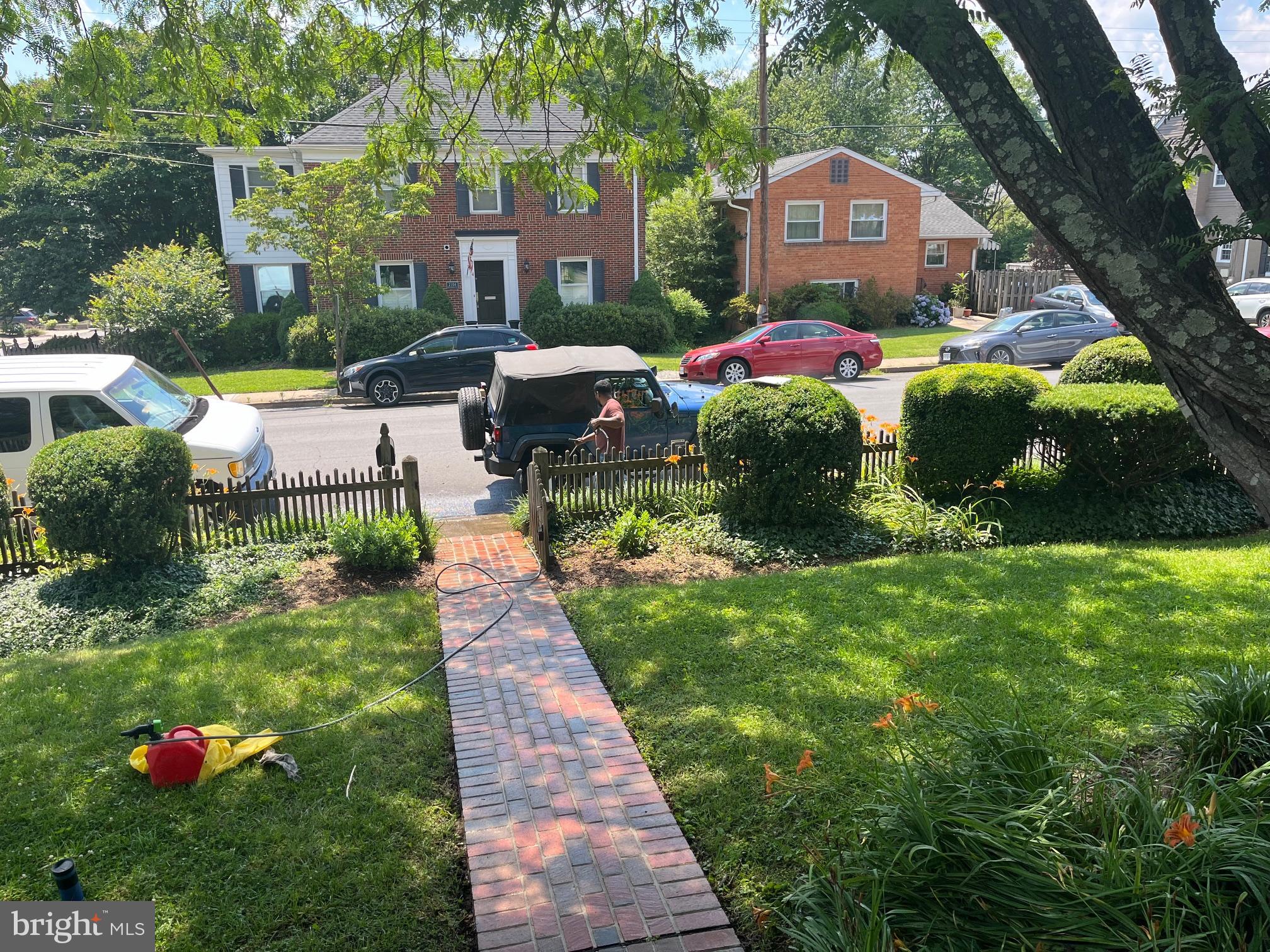 OVER LEE KNOLLS - Residential Lease