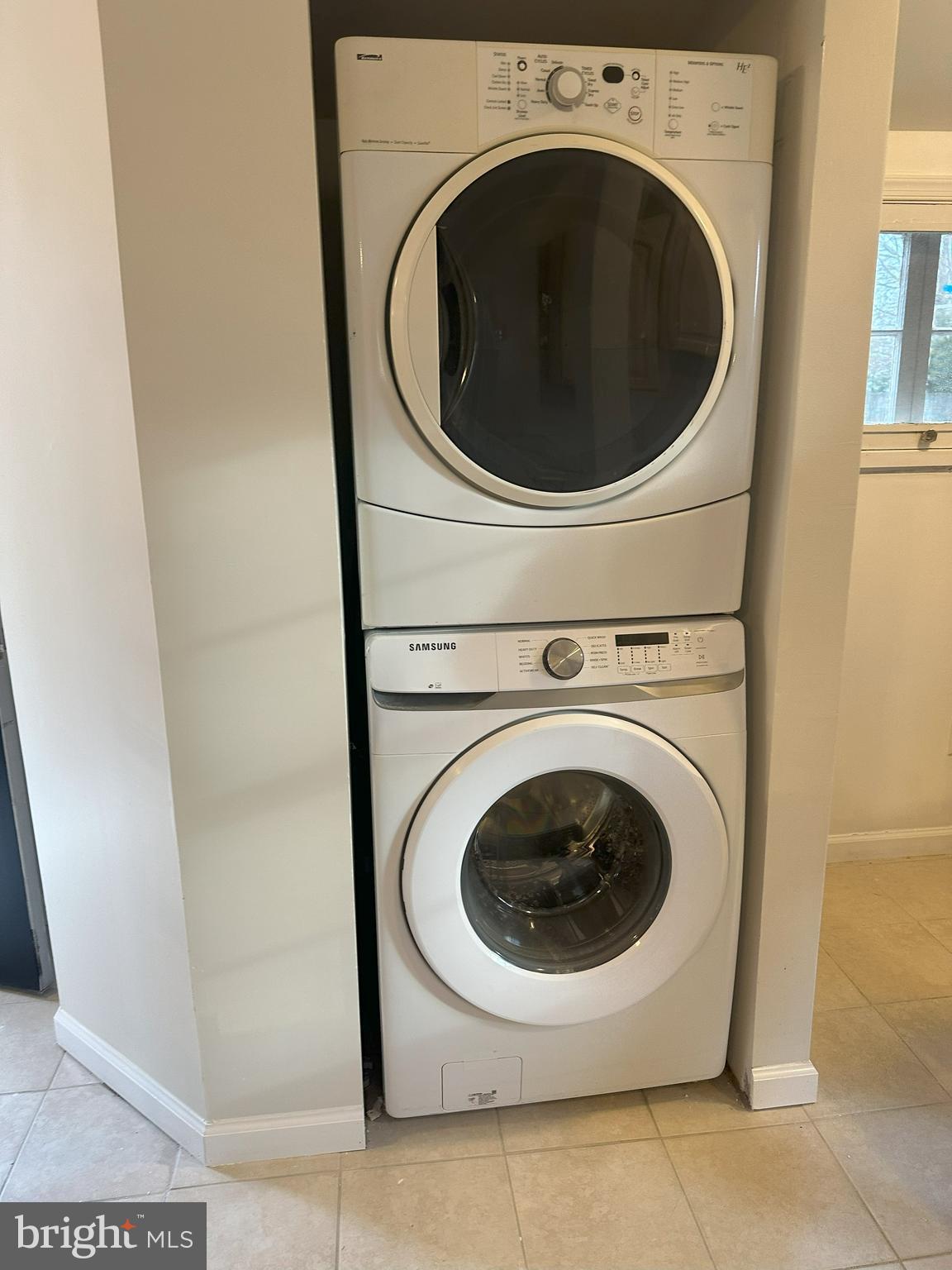 COLUMBIA BEACH - Residential