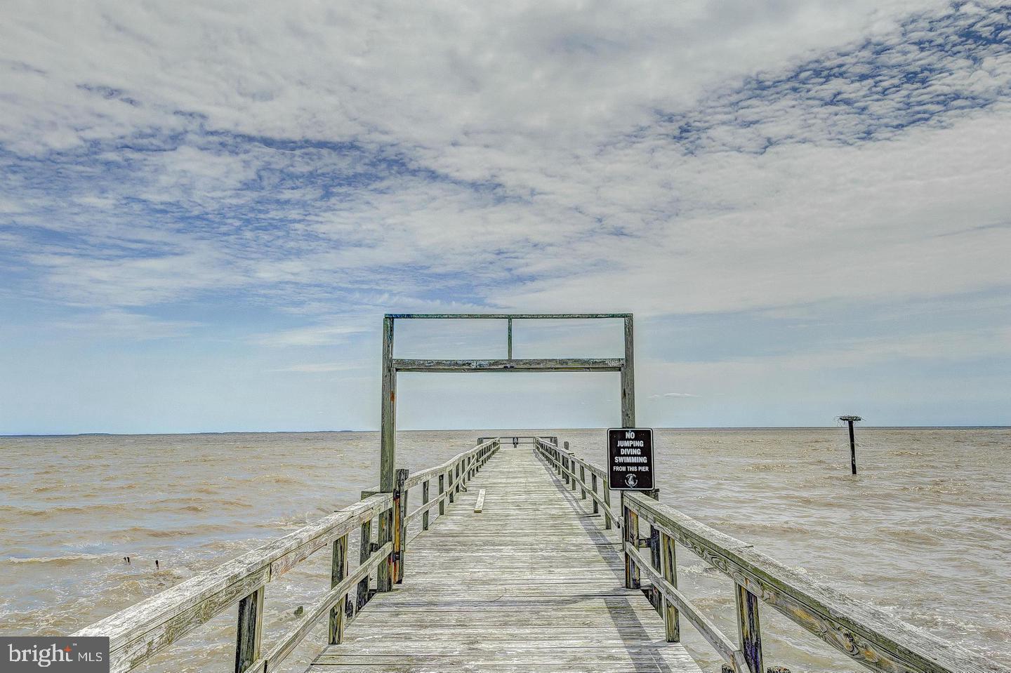 COLUMBIA BEACH - Residential