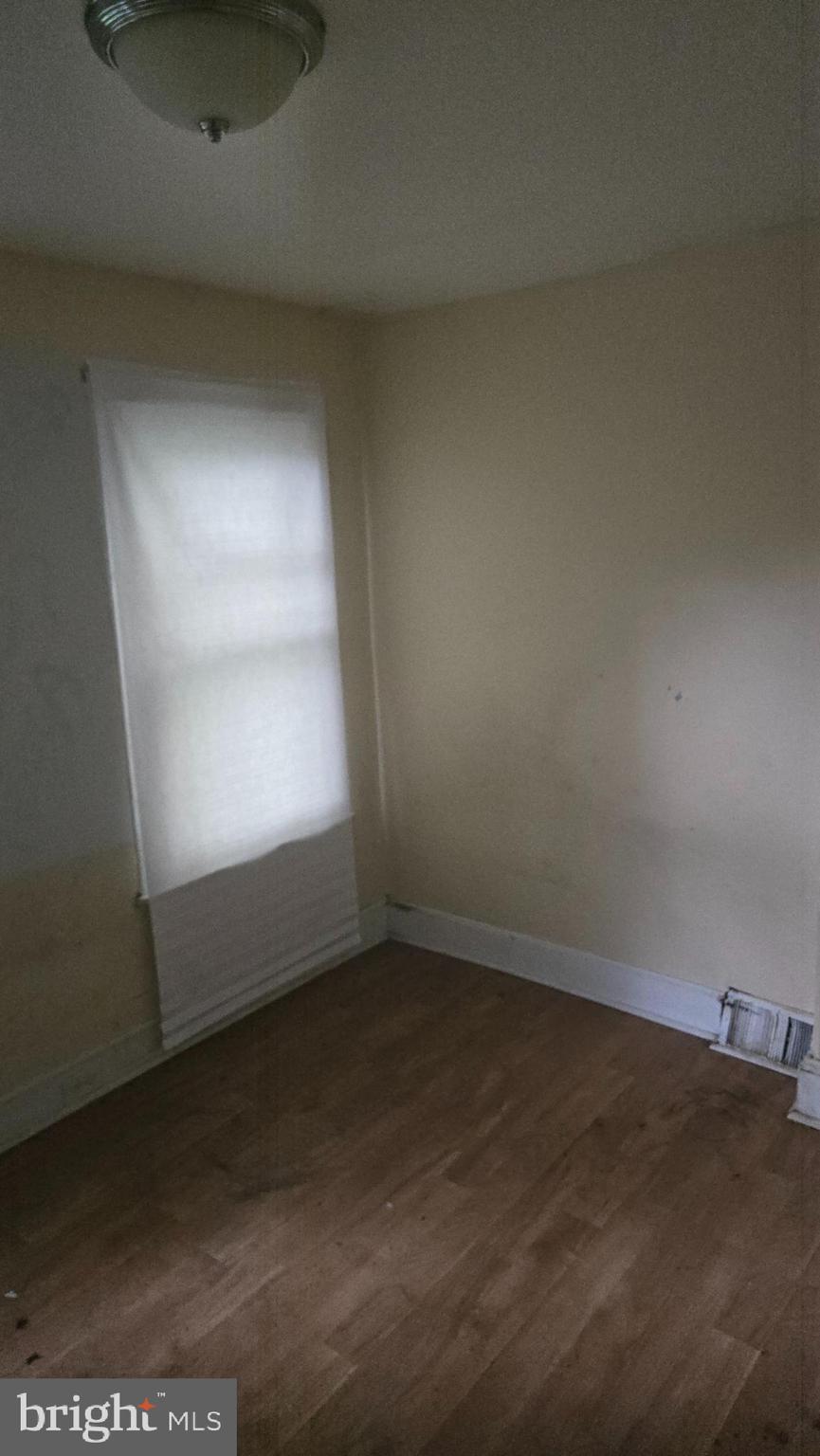 STRAWBERRY MANSION - Residential