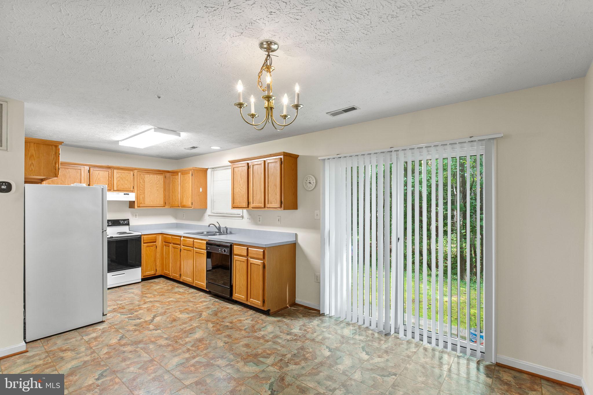 PICKETTS HARBOR - Residential