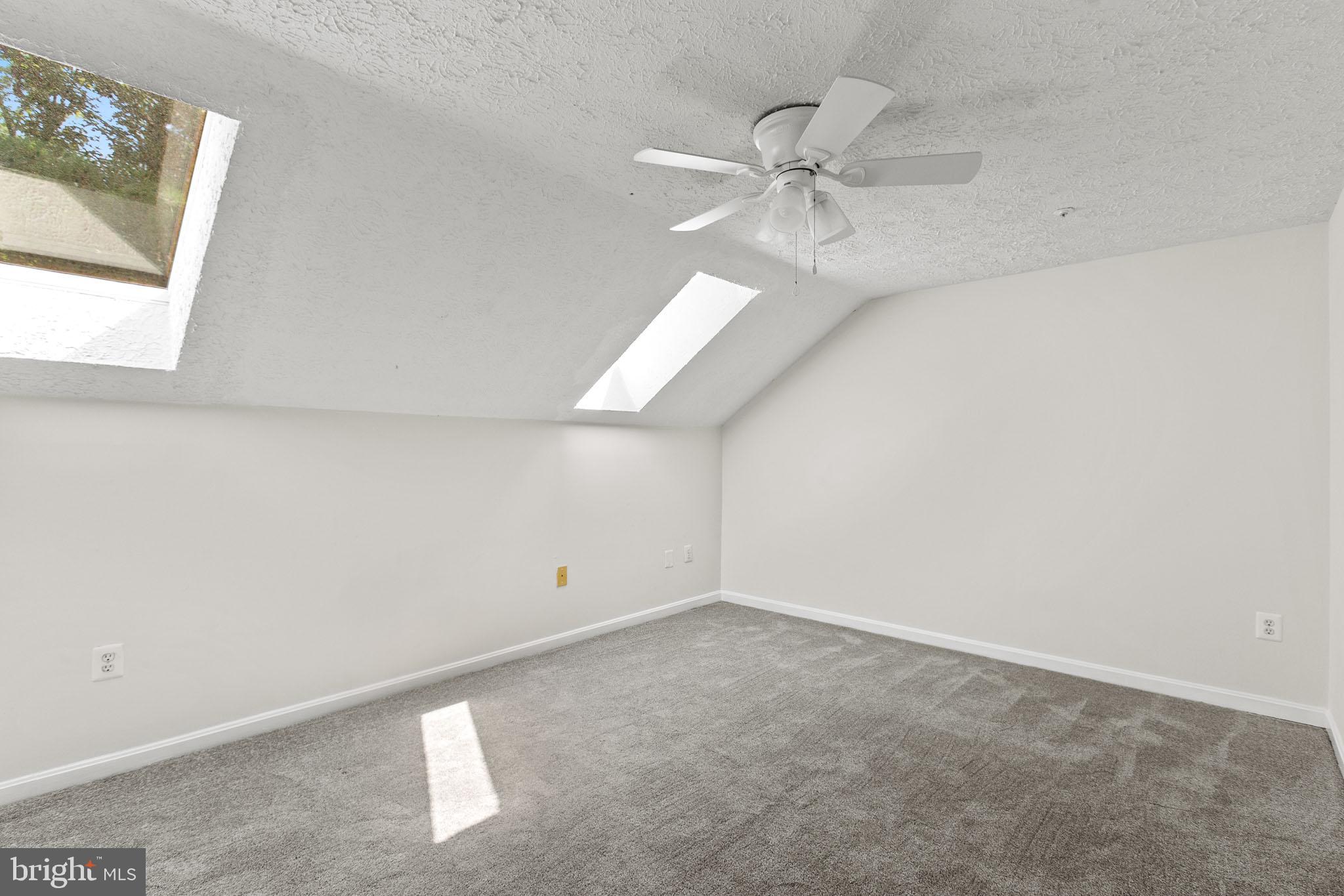 PICKETTS HARBOR - Residential