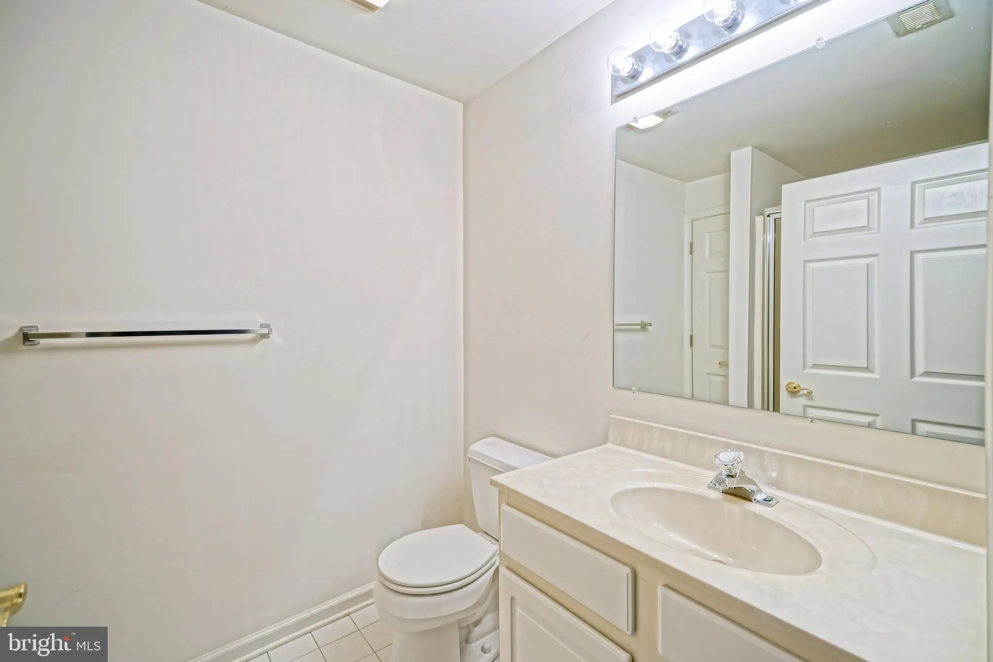Lewes, Delaware 19958, United States, 2 Bedrooms Bedrooms, ,3 BathroomsBathrooms,Residential,Pending,26427